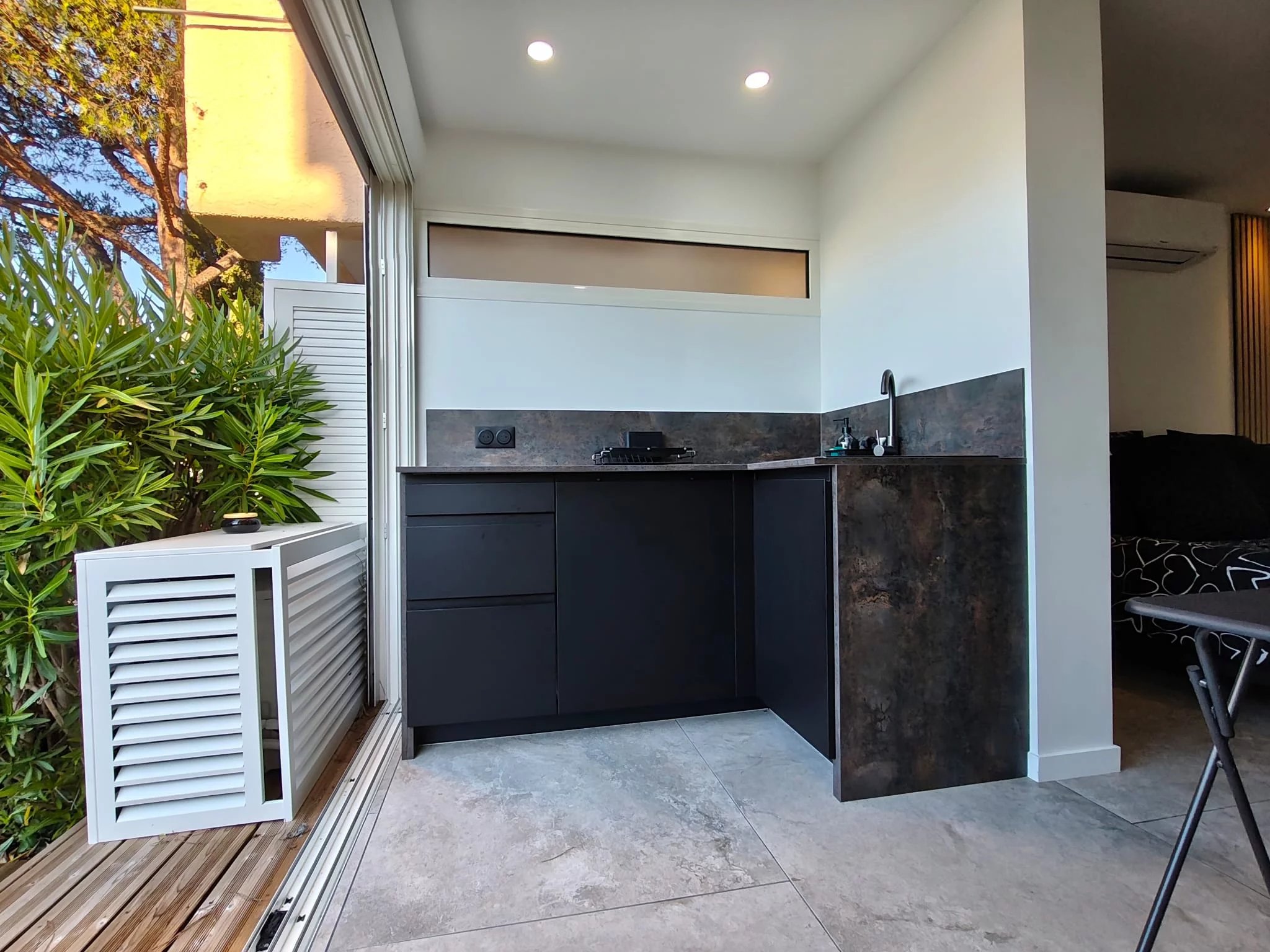 Photo 3 — PRIOR LUXURY HOUSE