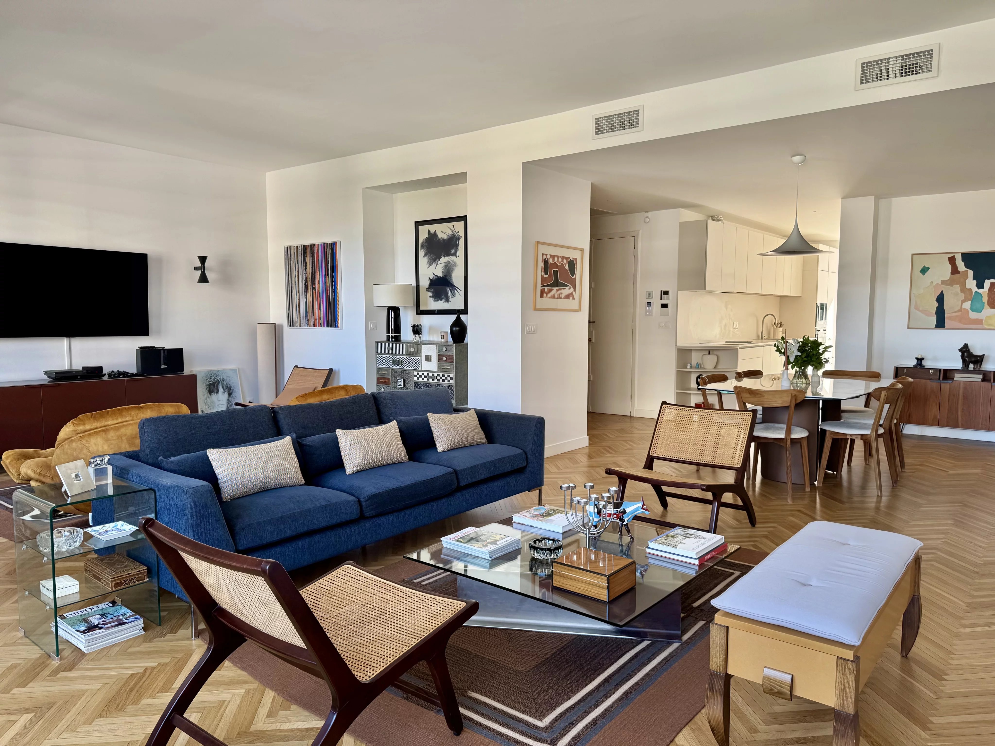 Photo 3 — PRIOR LUXURY HOUSE