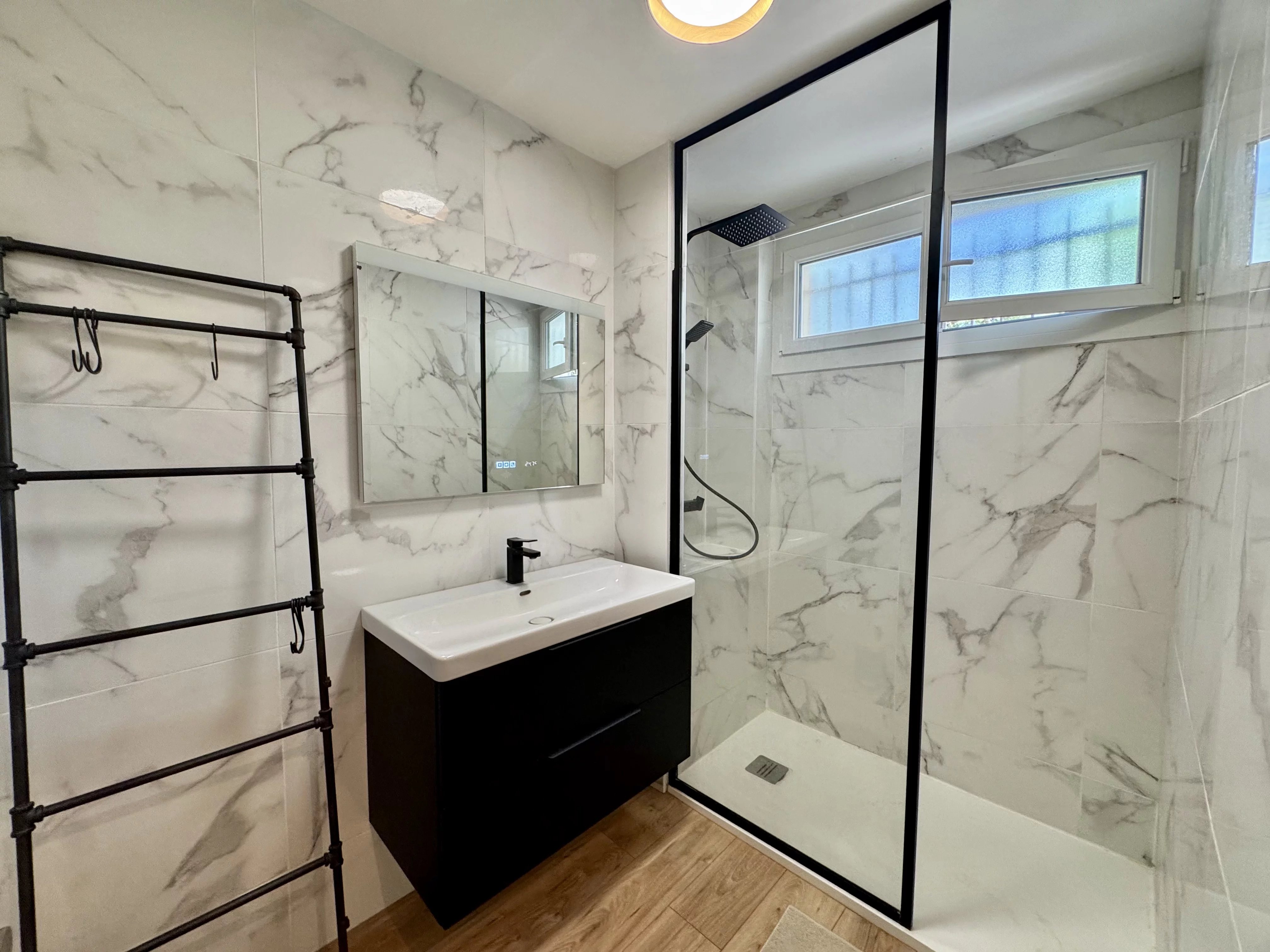 Photo 8 — PRIOR LUXURY HOUSE
