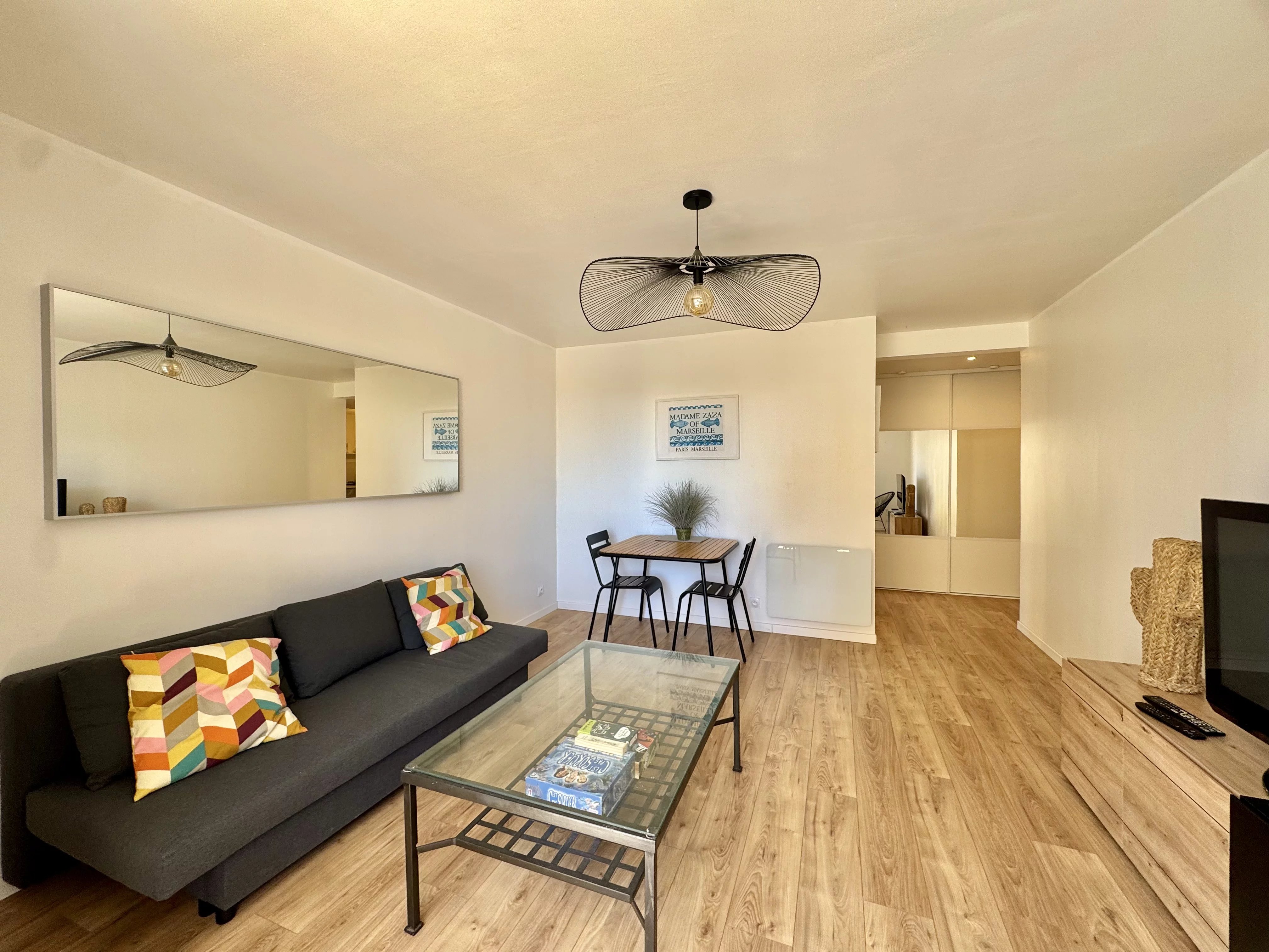 Photo 5 — PRIOR LUXURY HOUSE