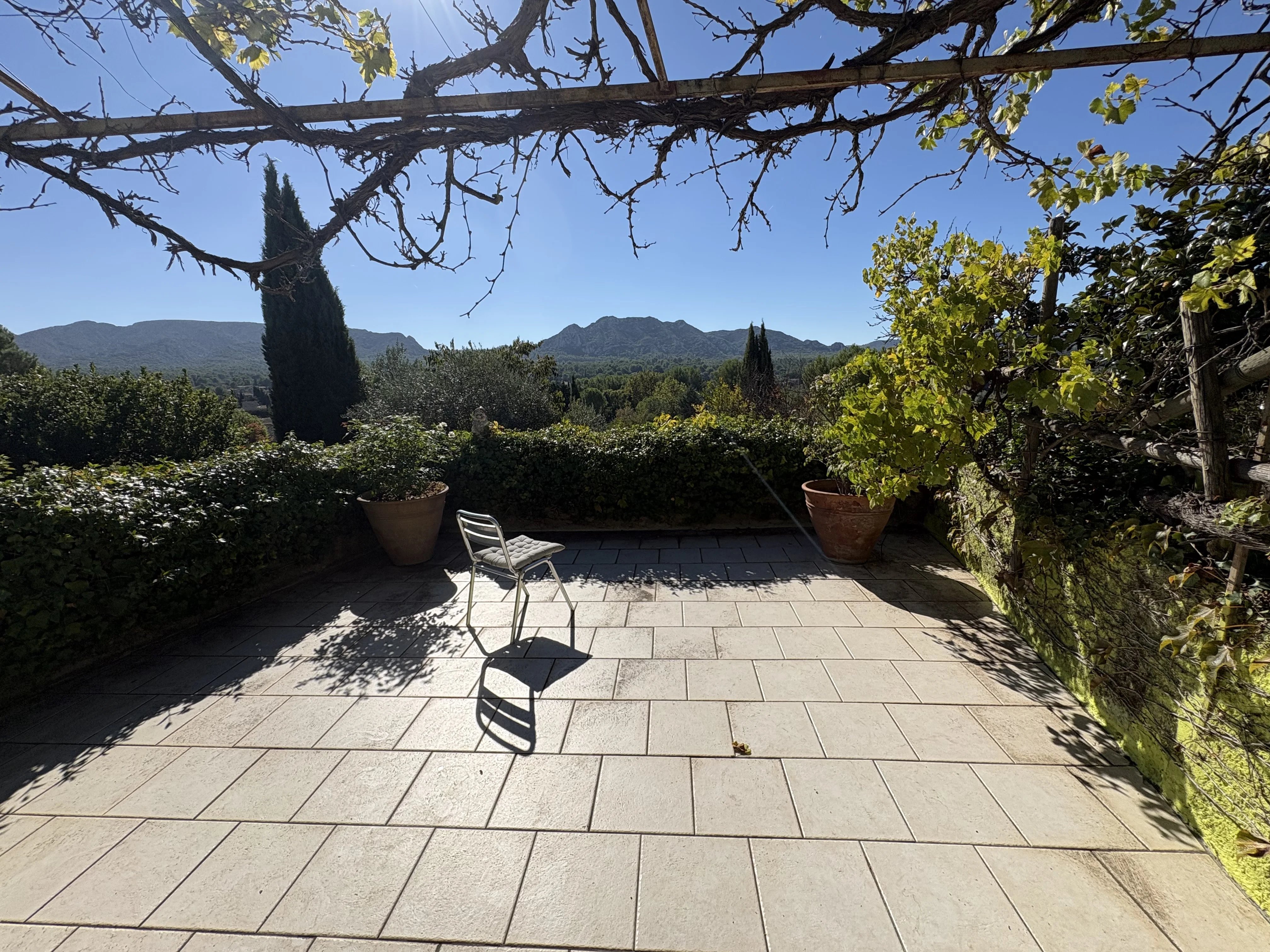 Photo 2 — PRIOR LUXURY HOUSE
