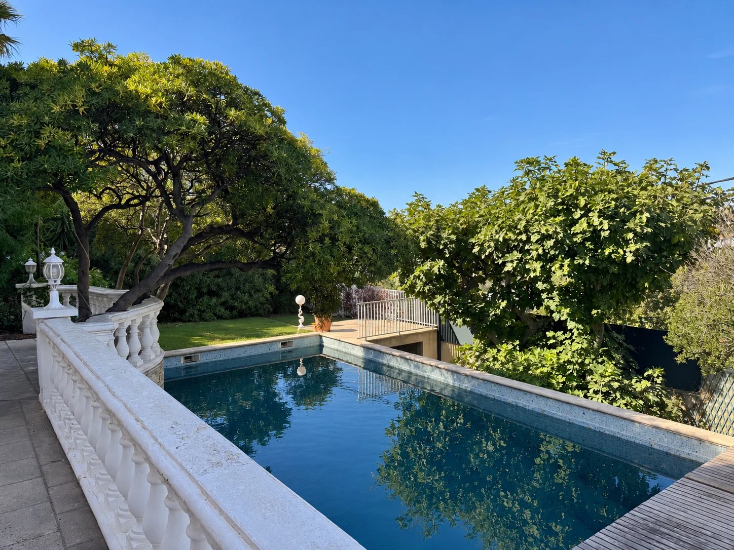 Photo 8 — PRIOR LUXURY HOUSE