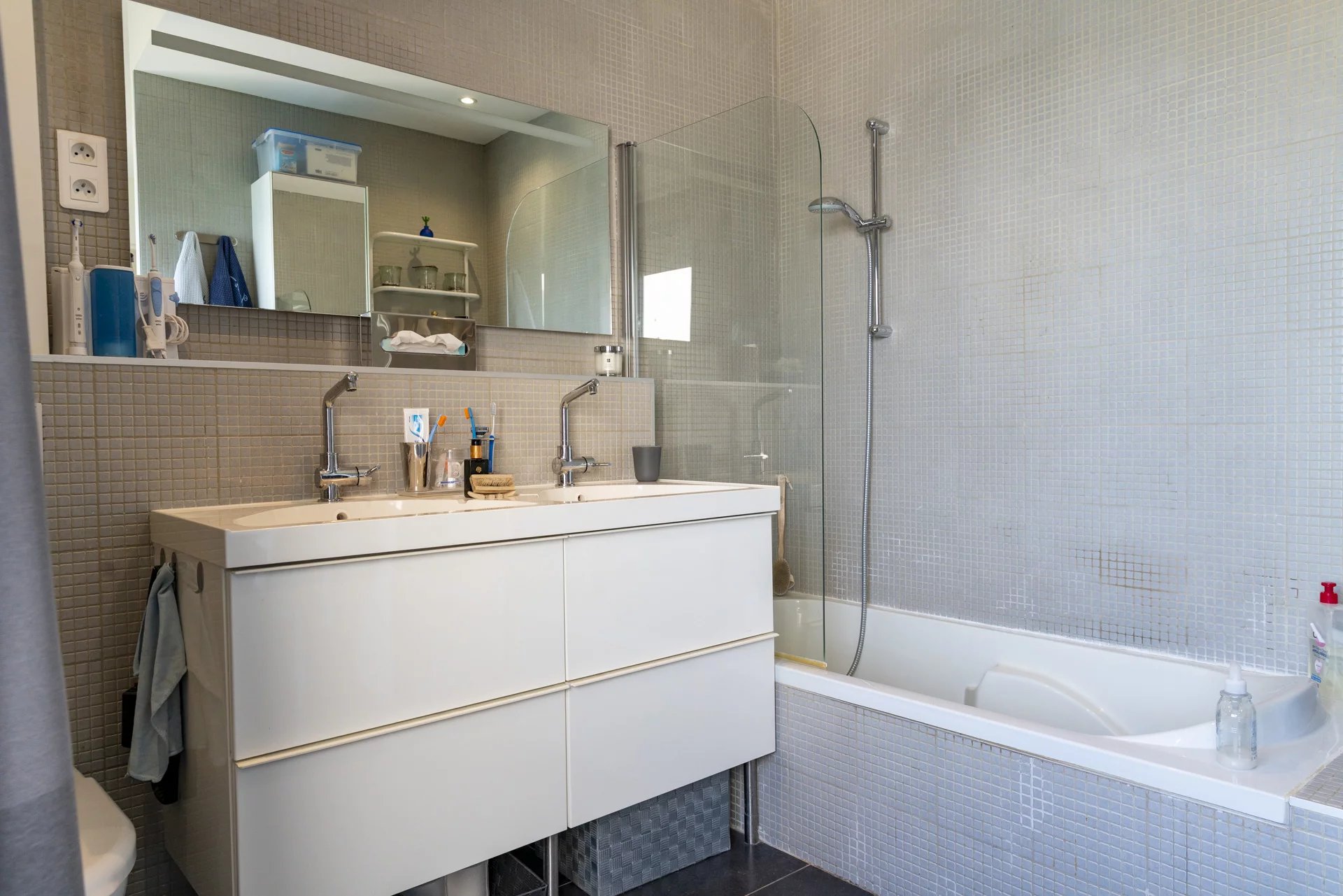 Photo 15 — PRIOR LUXURY HOUSE