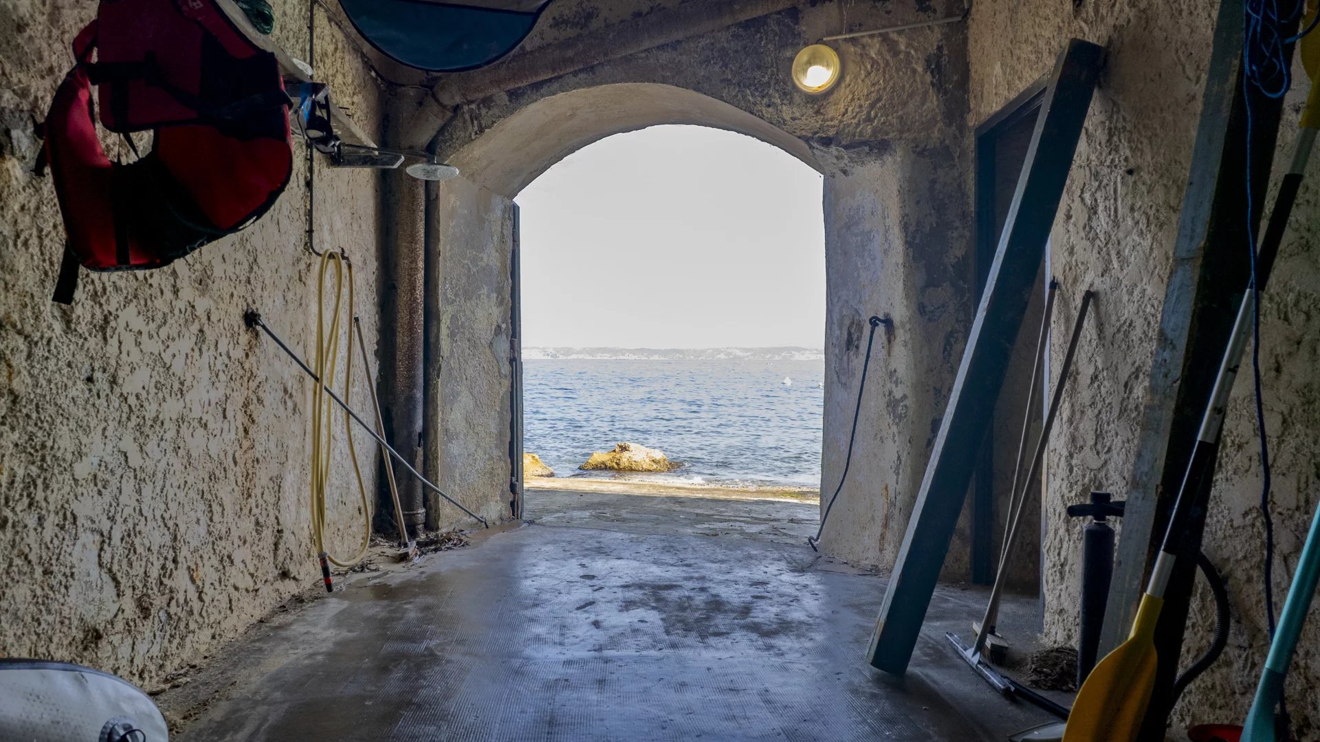 Photo 7 — PRIOR LUXURY HOUSE