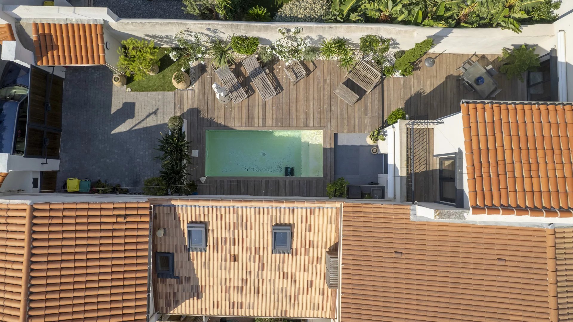 Photo 5 — PRIOR LUXURY HOUSE