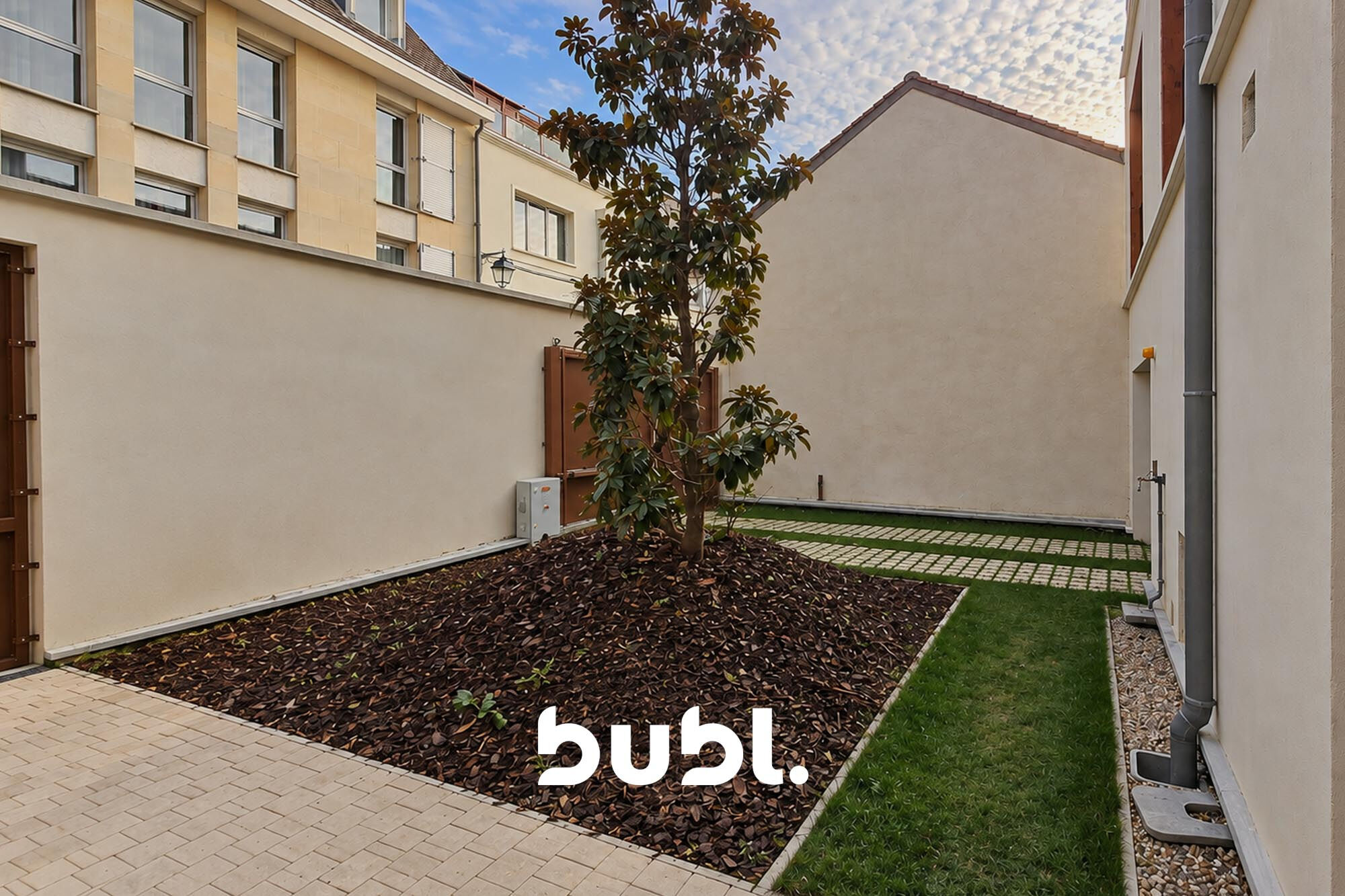 Photo 14 — Bubl