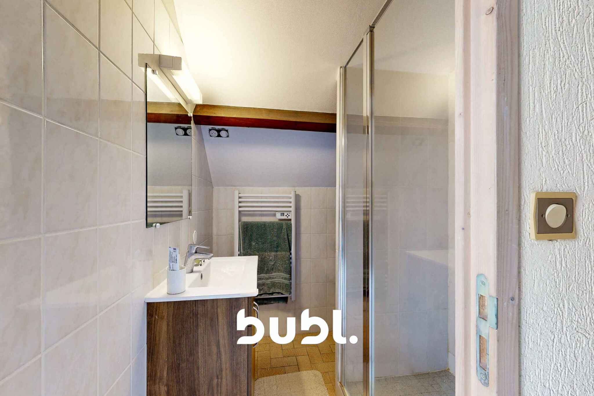 Photo 23 — Bubl