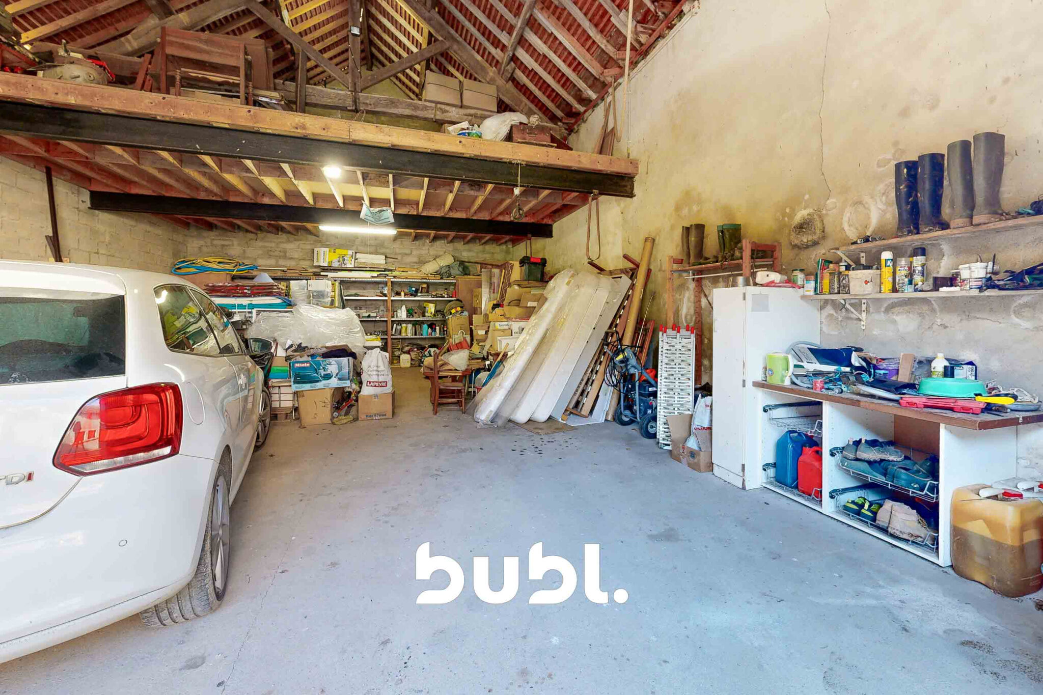 Photo 28 — Bubl