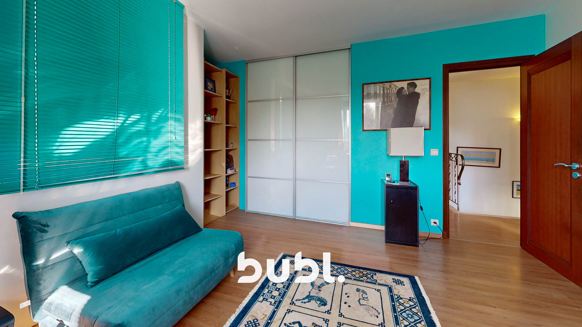 Photo 12 — Bubl