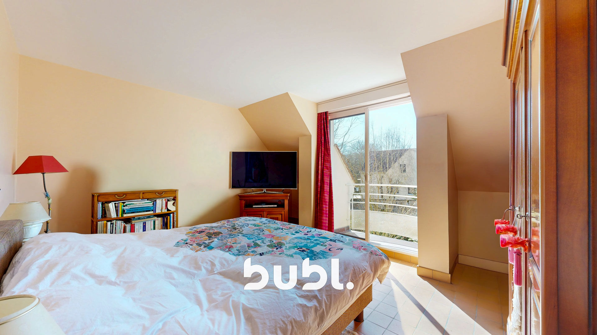 Photo 10 — Bubl