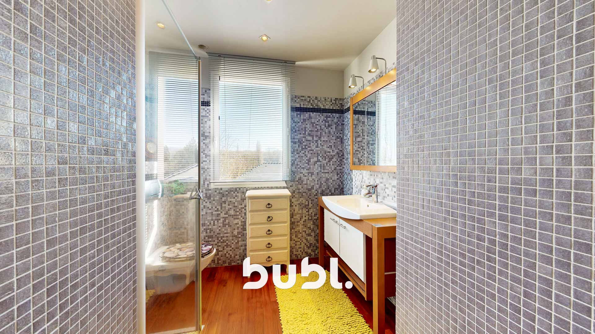 Photo 16 — Bubl