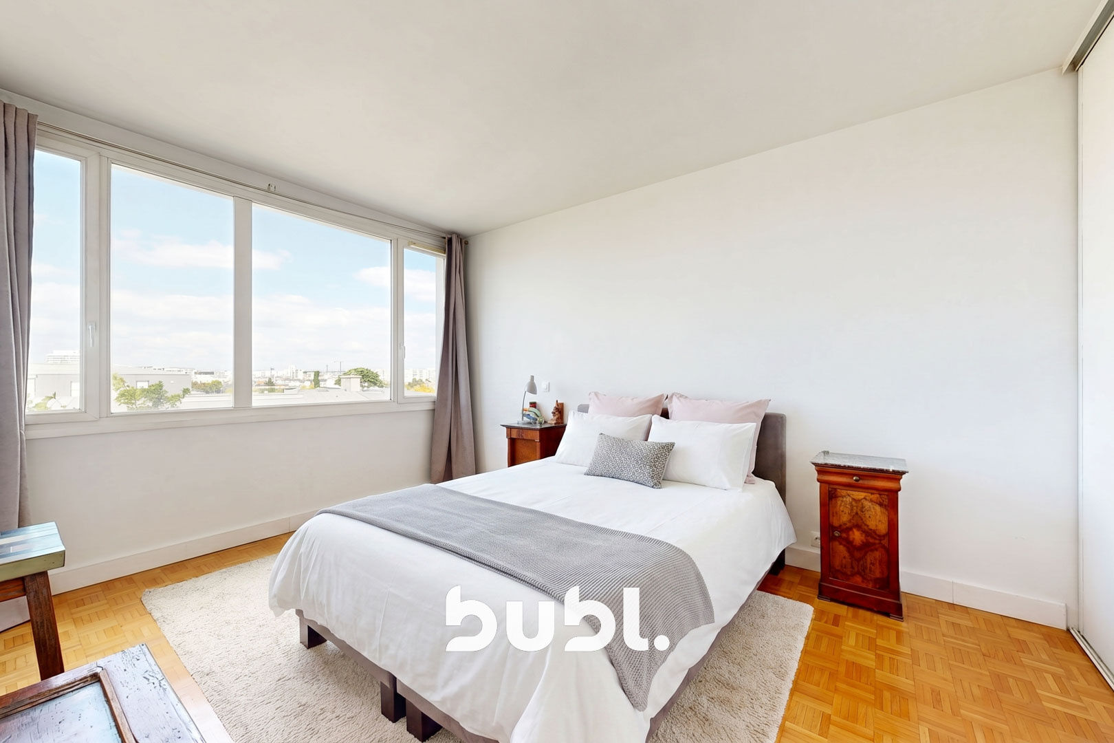 Photo 12 — Bubl
