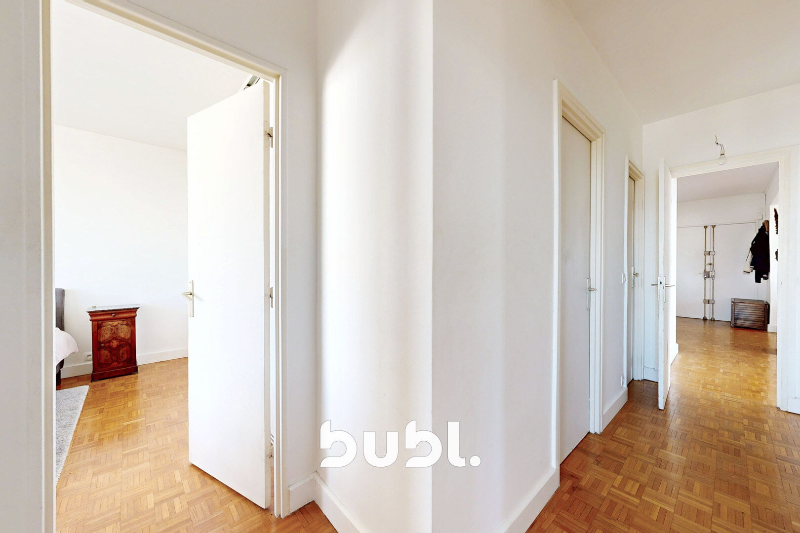 Photo 13 — Bubl