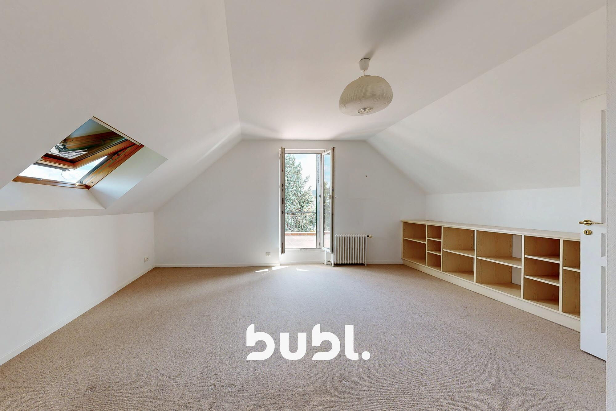 Photo 23 — Bubl