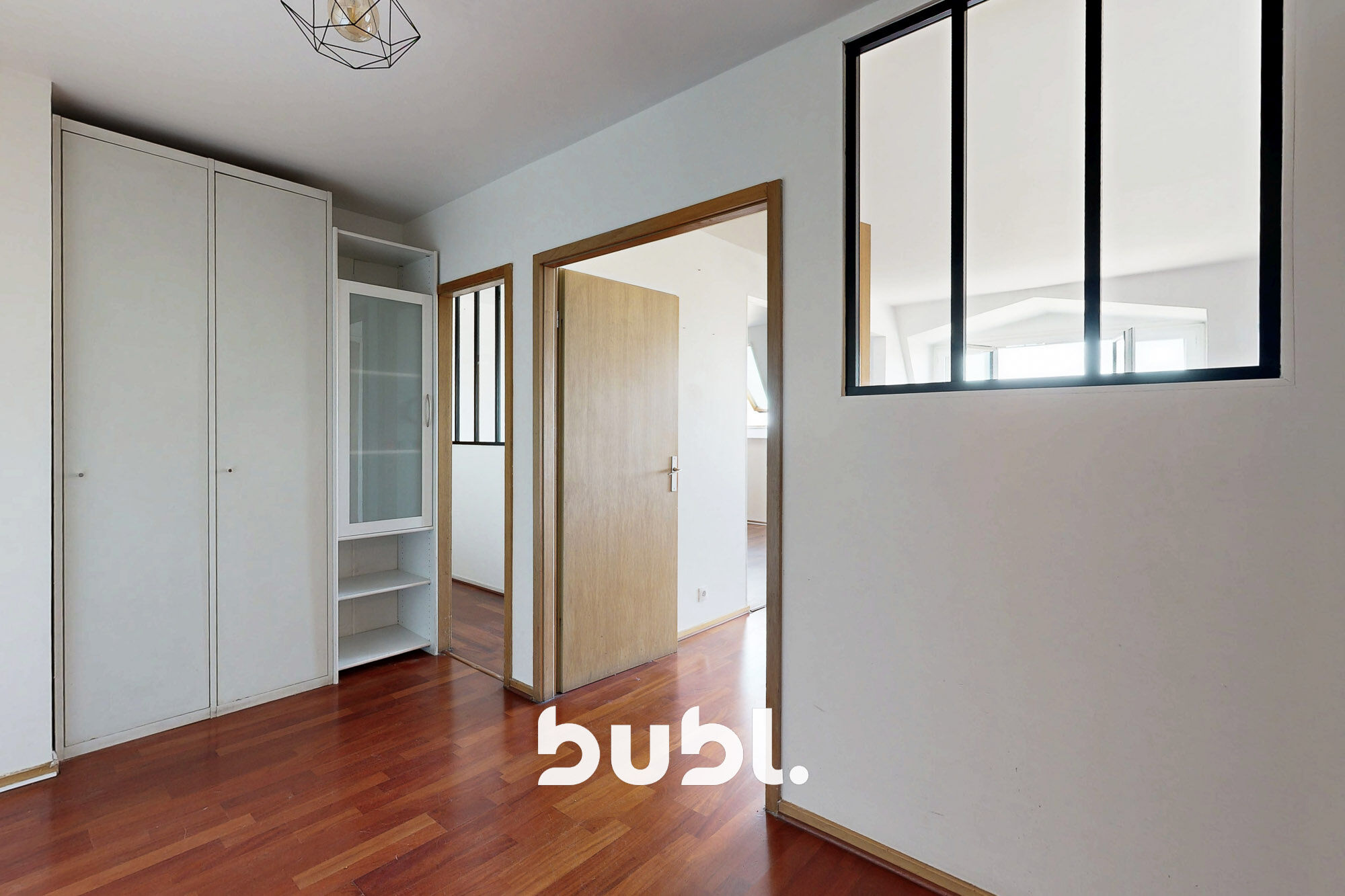 Photo 7 — Bubl