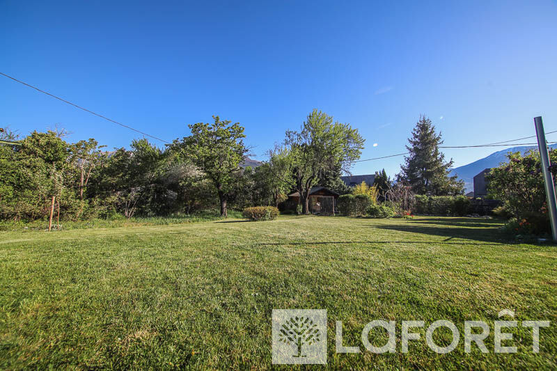 Photo 2 — LAFORET EMBRUN