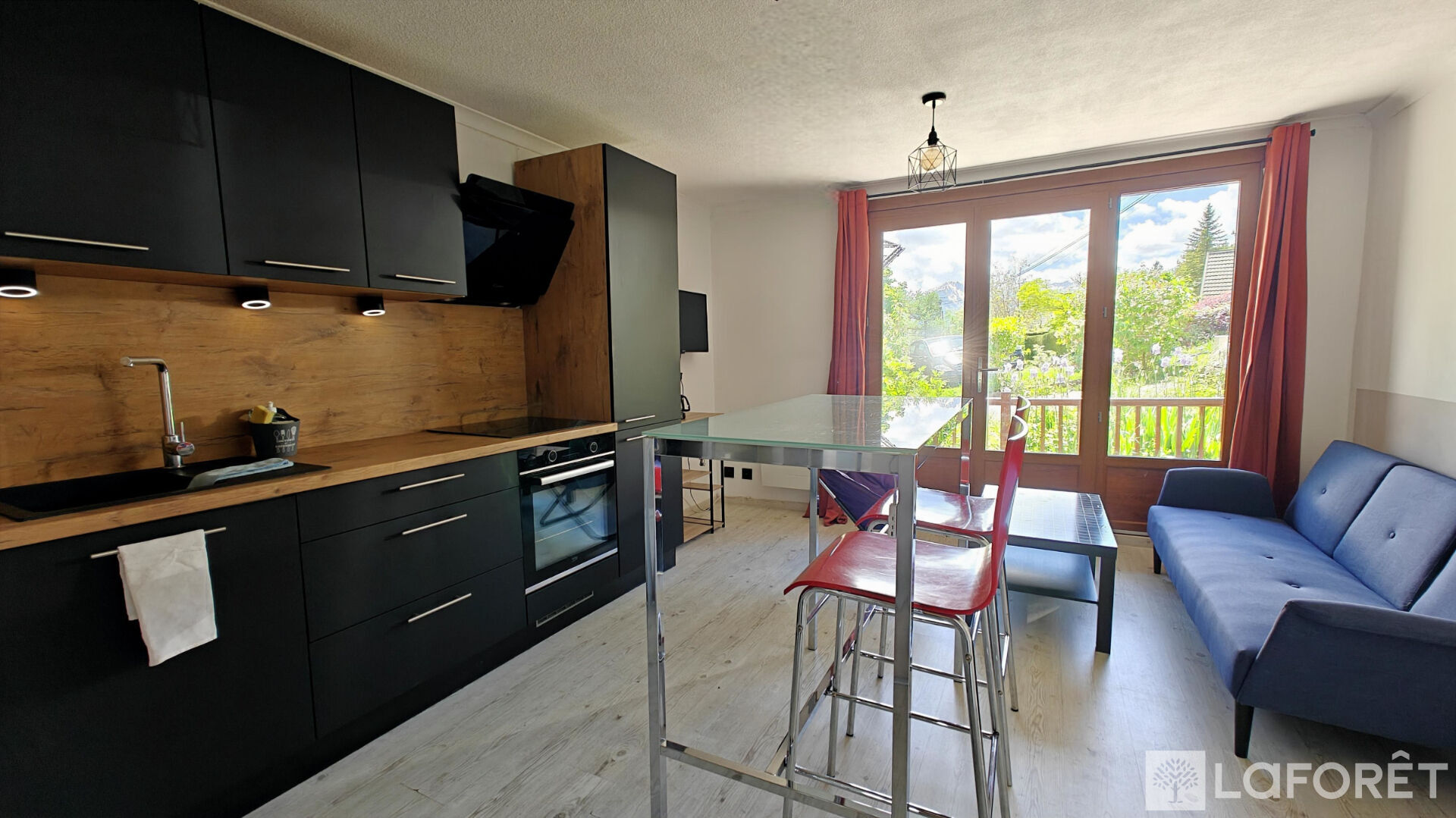 Photo 4 — LAFORET EMBRUN