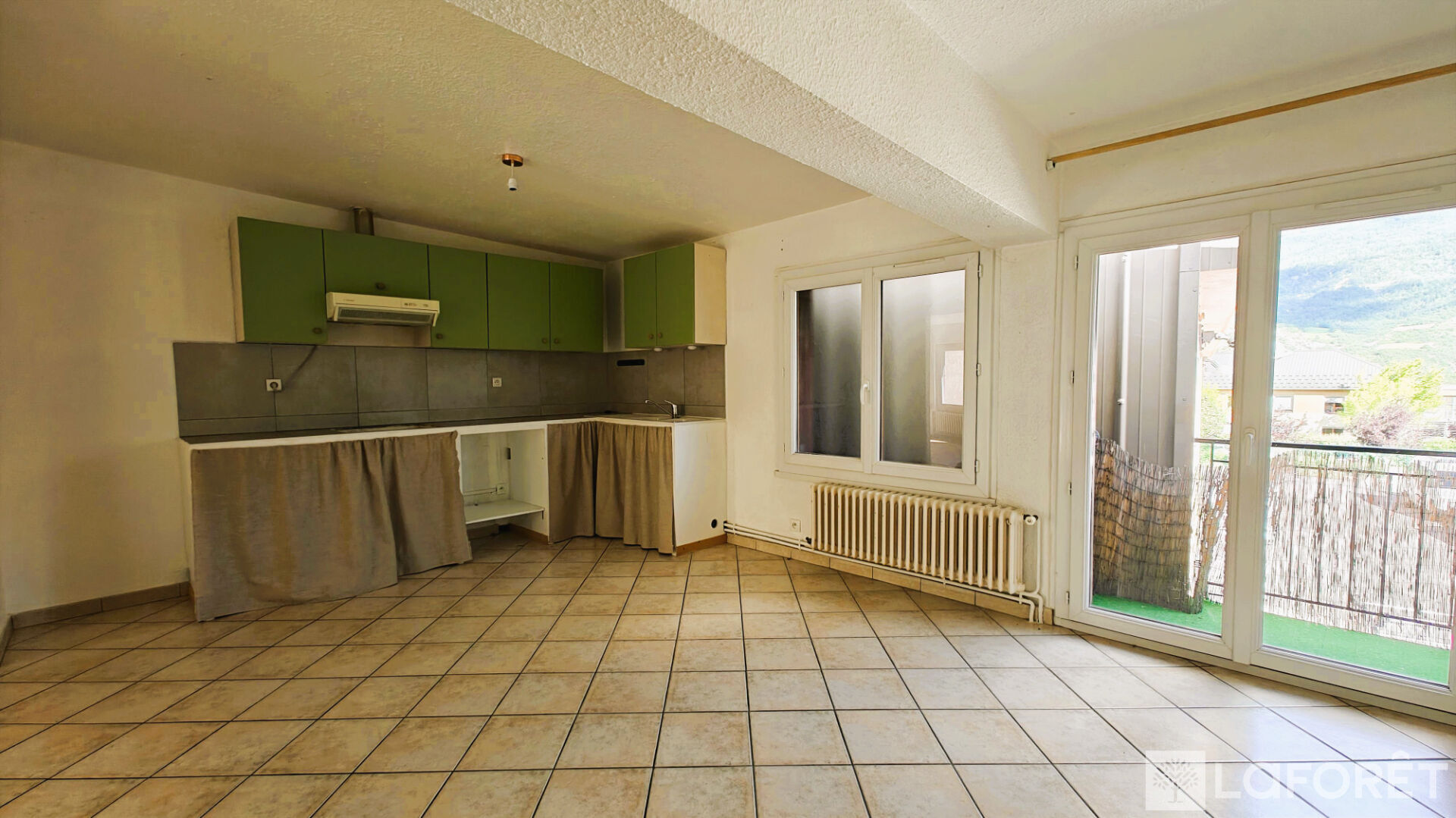 Photo 2 — LAFORET EMBRUN