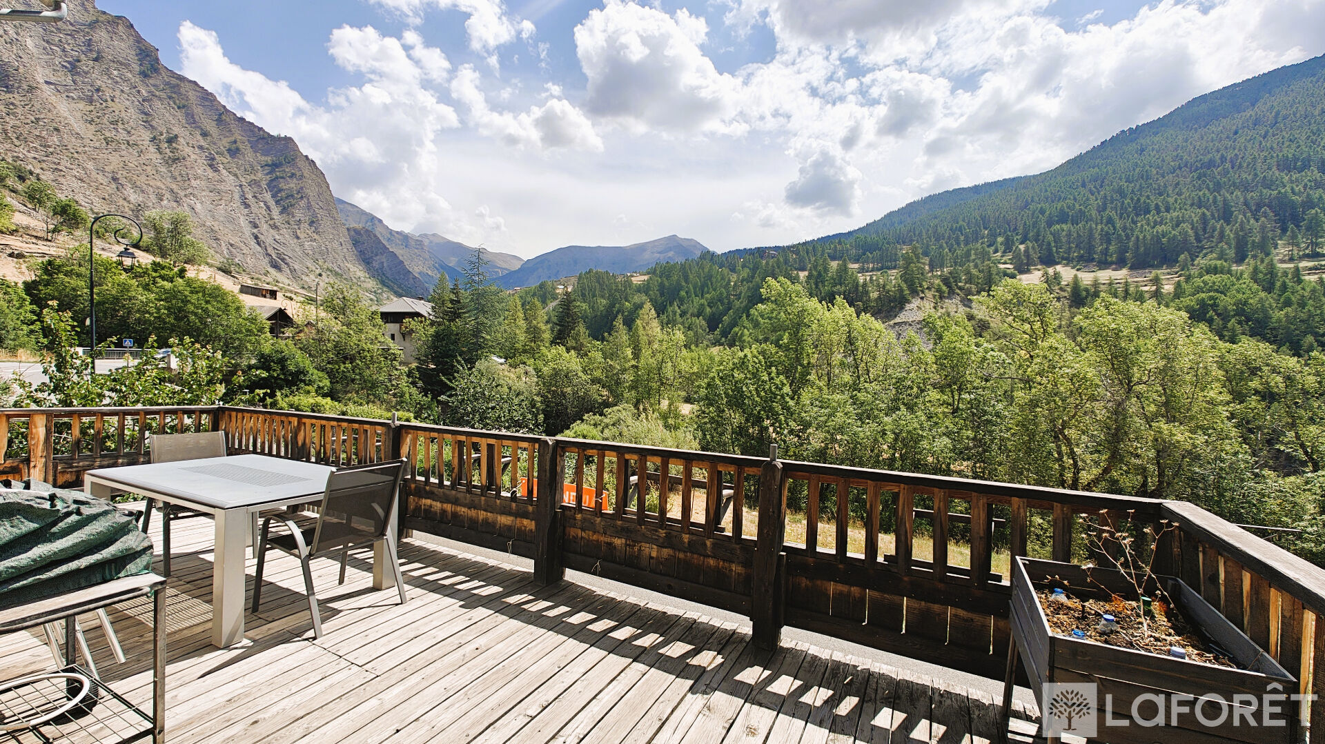 Photo 8 — LAFORET EMBRUN
