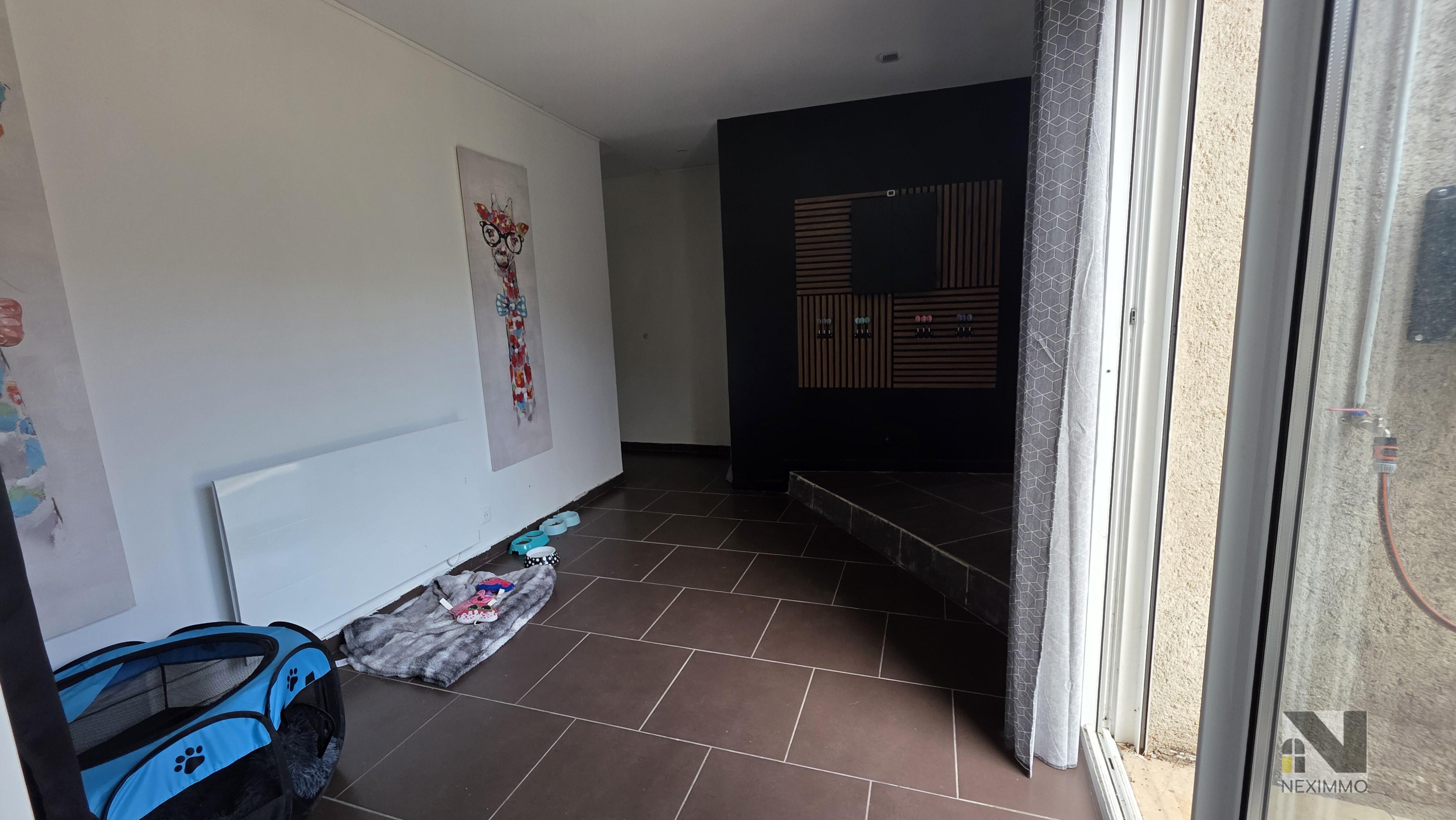 Photo 10 — Neximmo