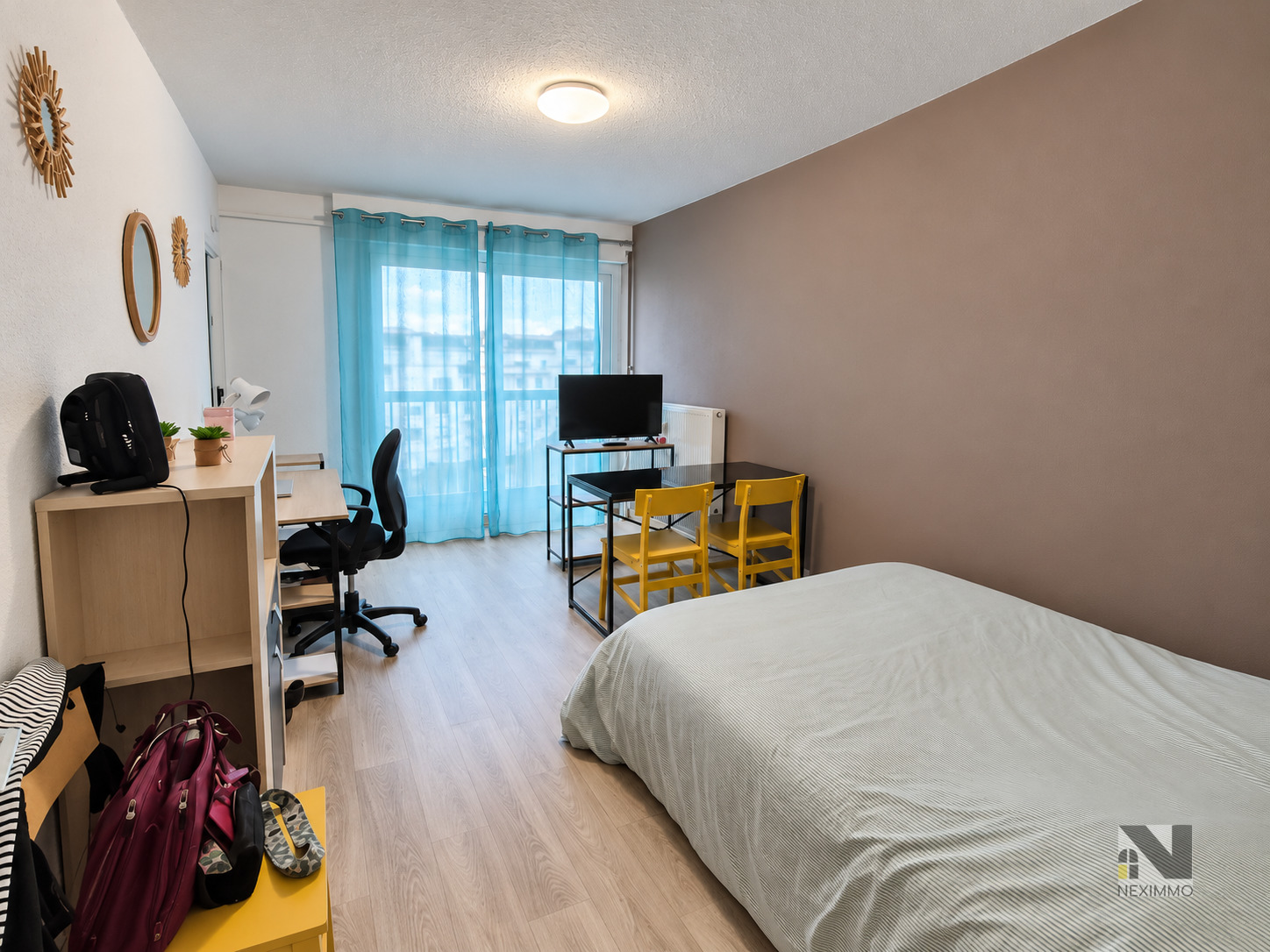 Photo 2 — Neximmo