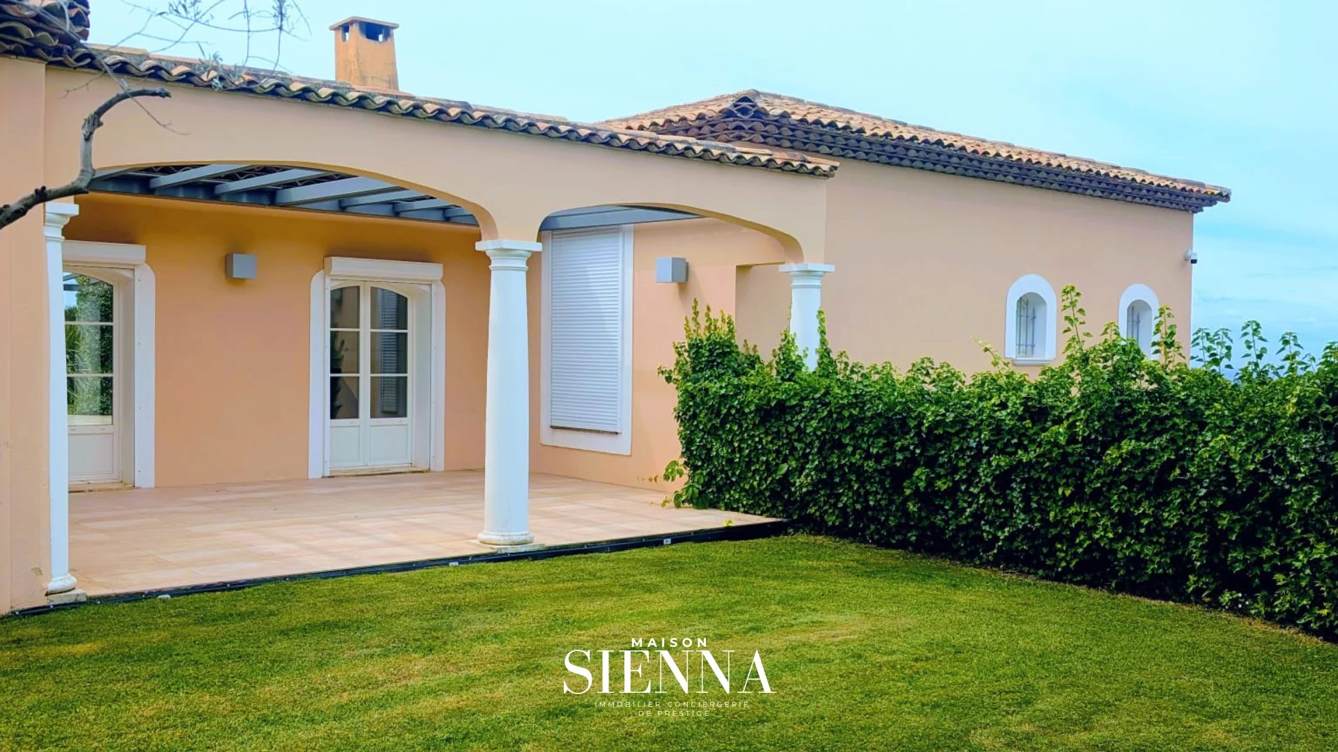 Photo 3 — Maison Sienna