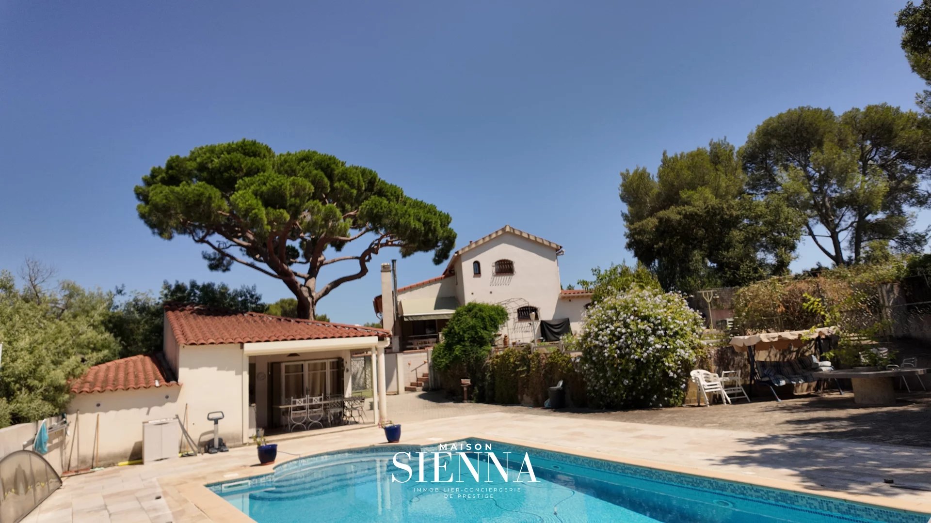 Photo 3 — Maison Sienna