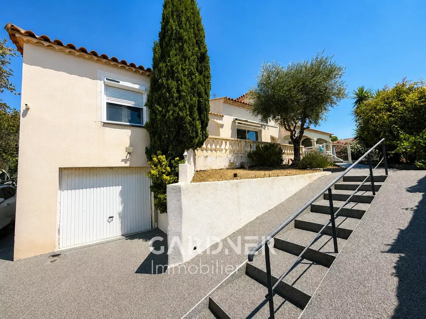 Photo 2 — GARDNER IMMOBILIER