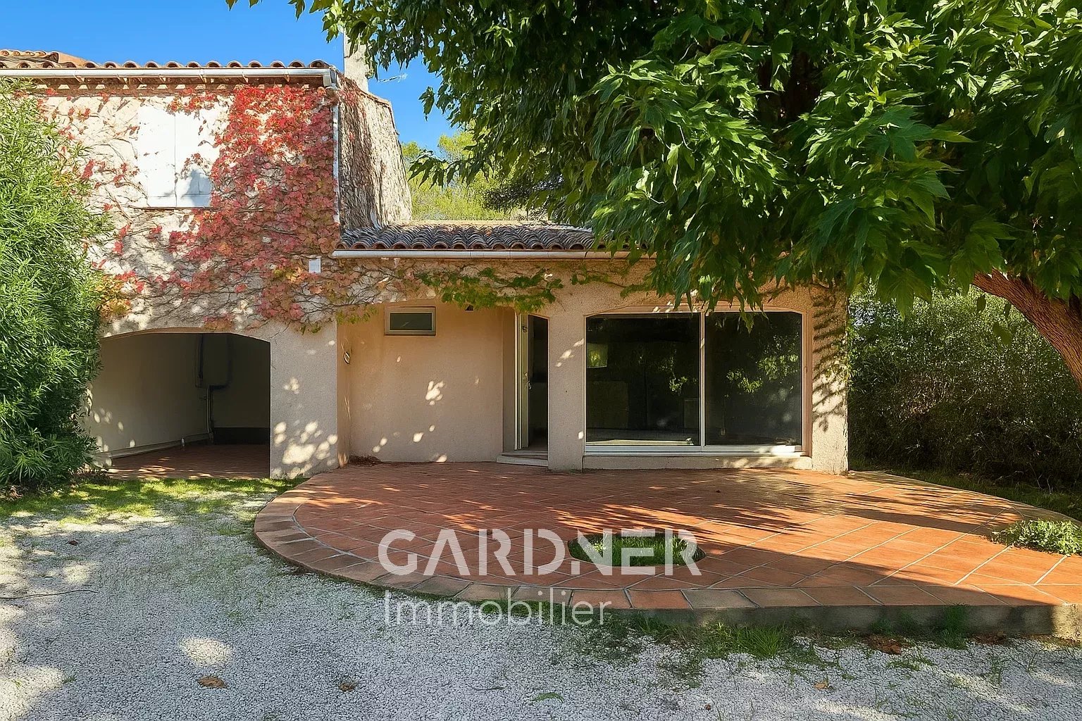Photo 2 — GARDNER IMMOBILIER