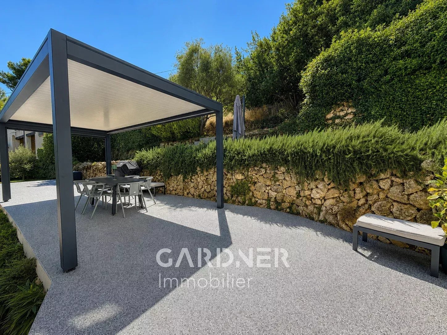 Photo 2 — GARDNER IMMOBILIER