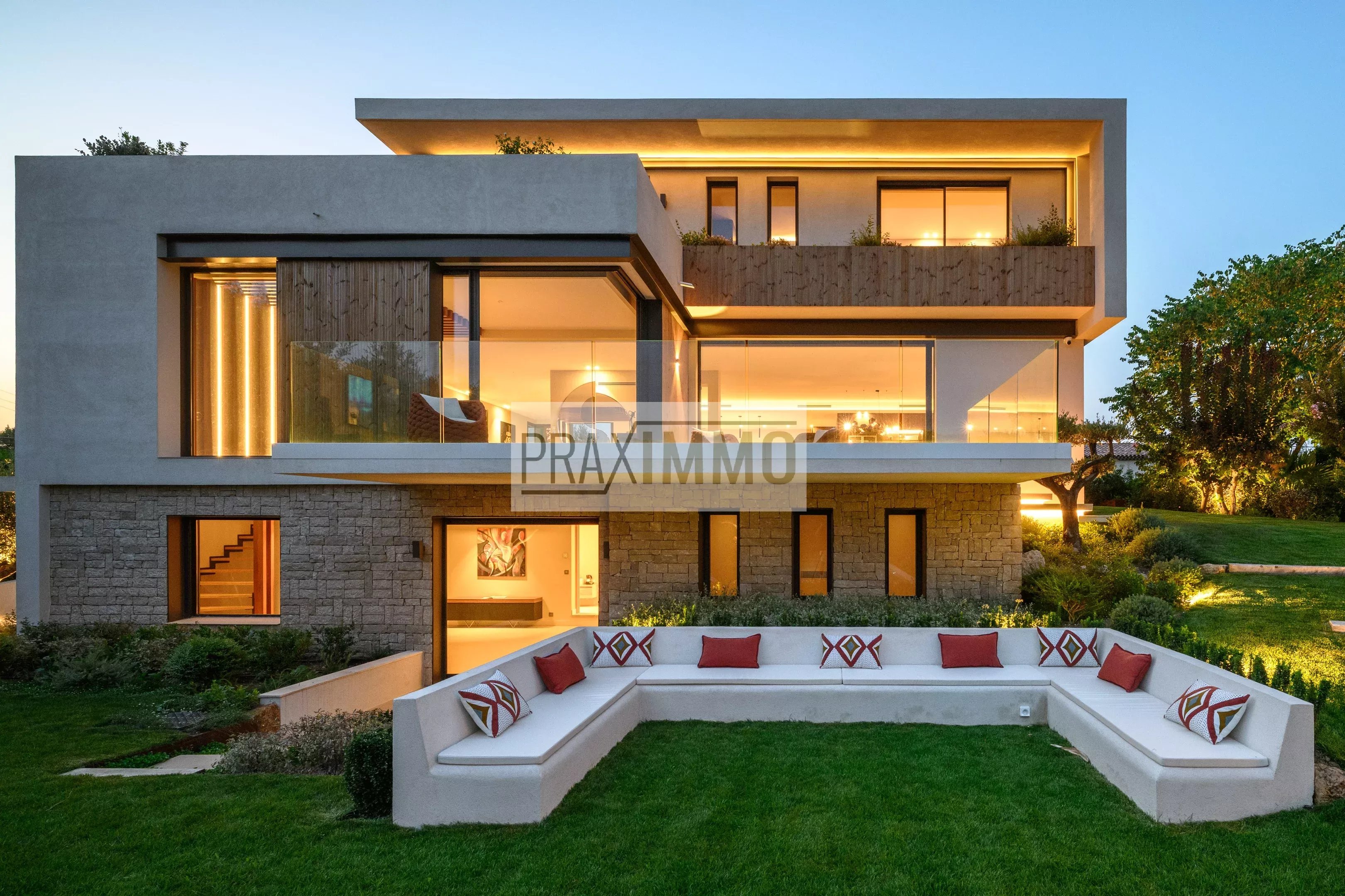 Photo 6 — Praximmo