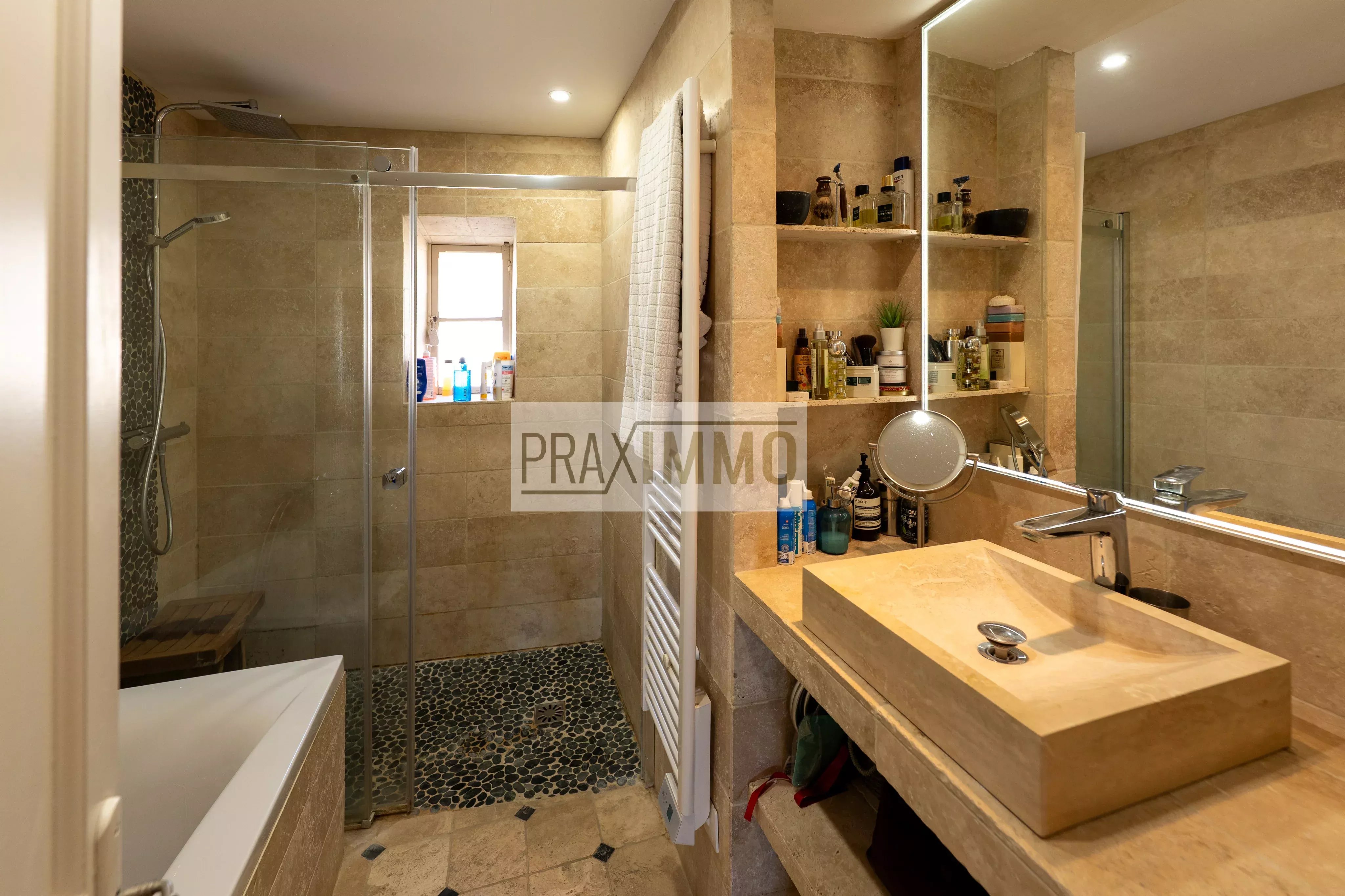 Photo 25 — Praximmo