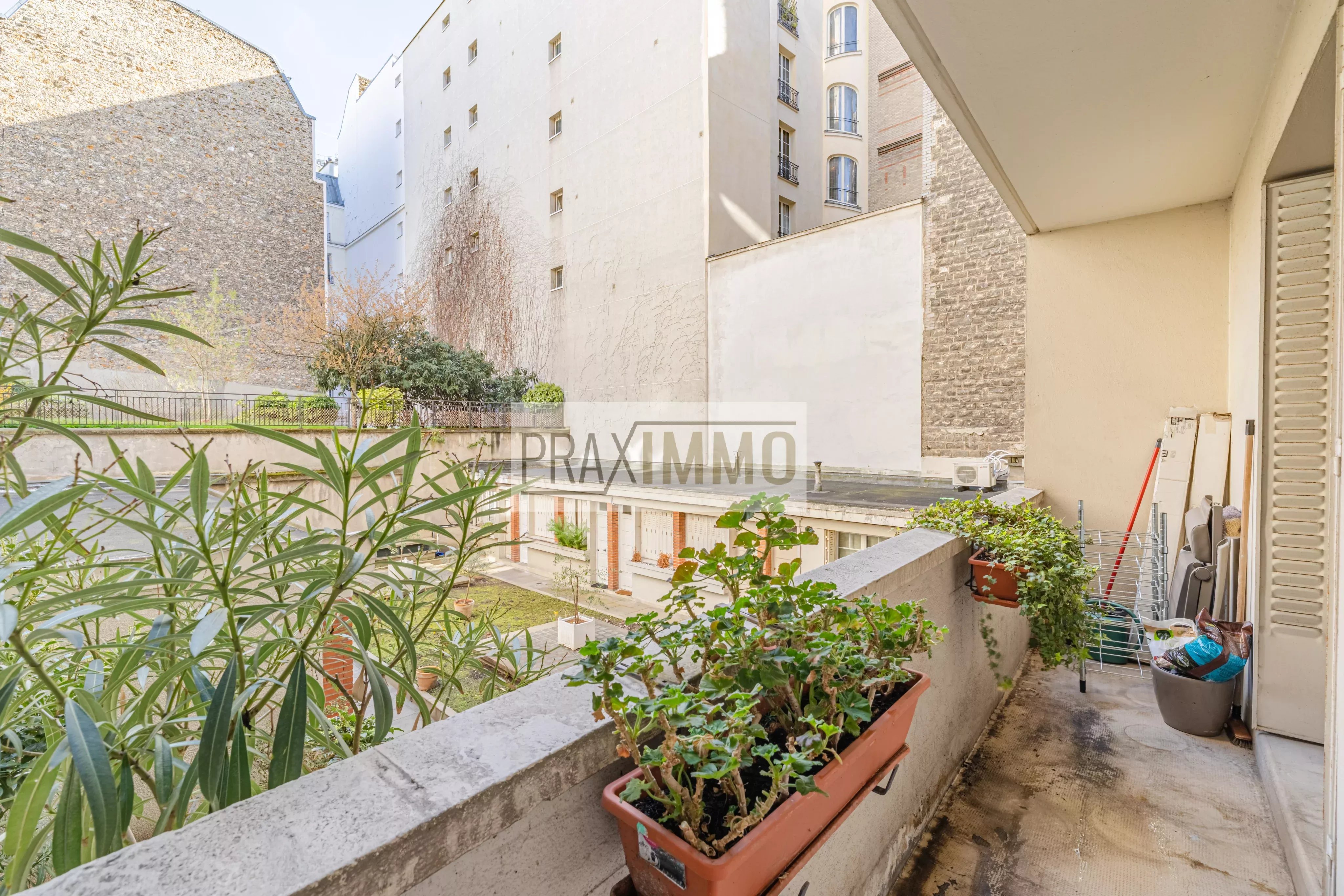Photo 11 — Praximmo