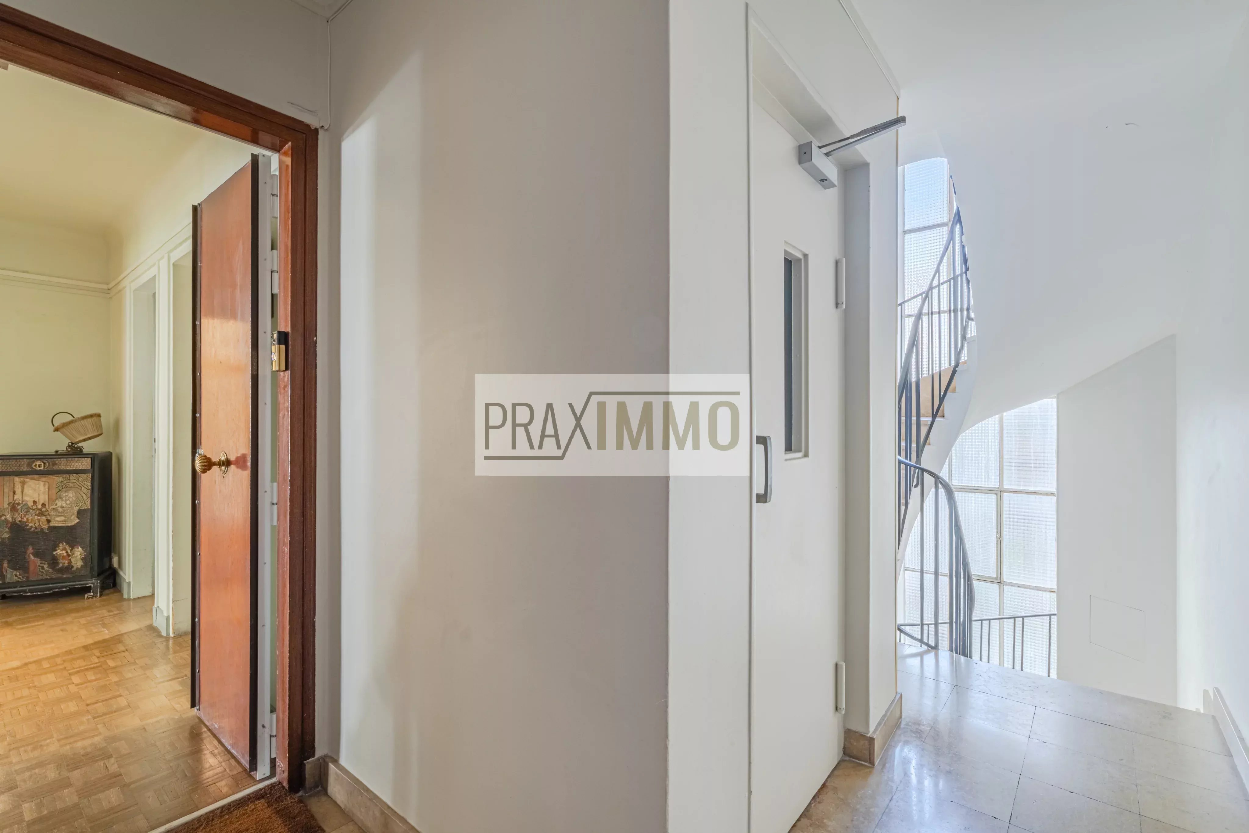 Photo 12 — Praximmo
