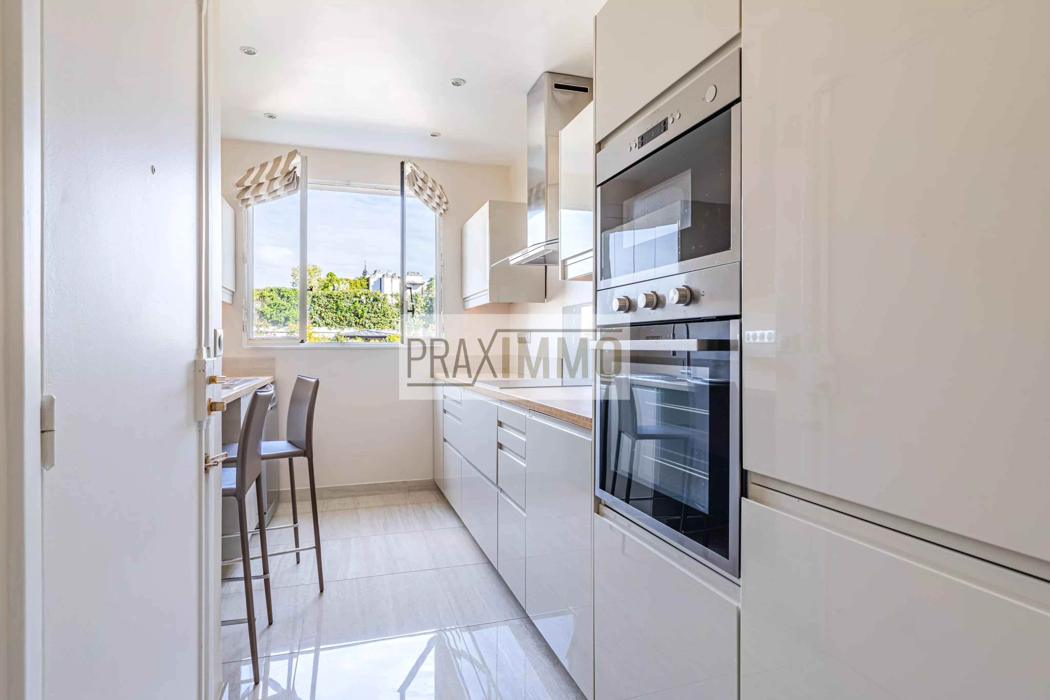 Photo 8 — Praximmo