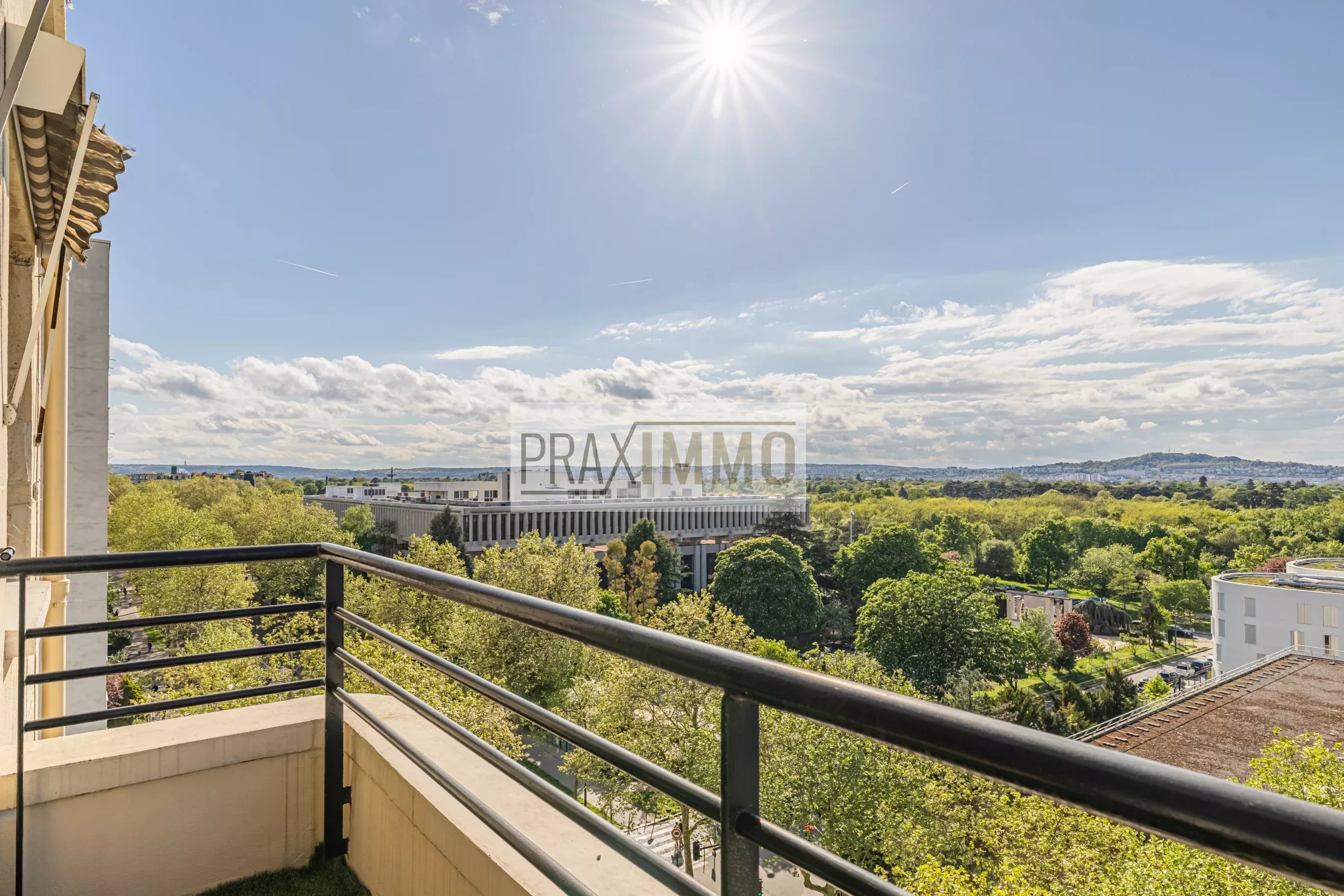 Photo 2 — Praximmo