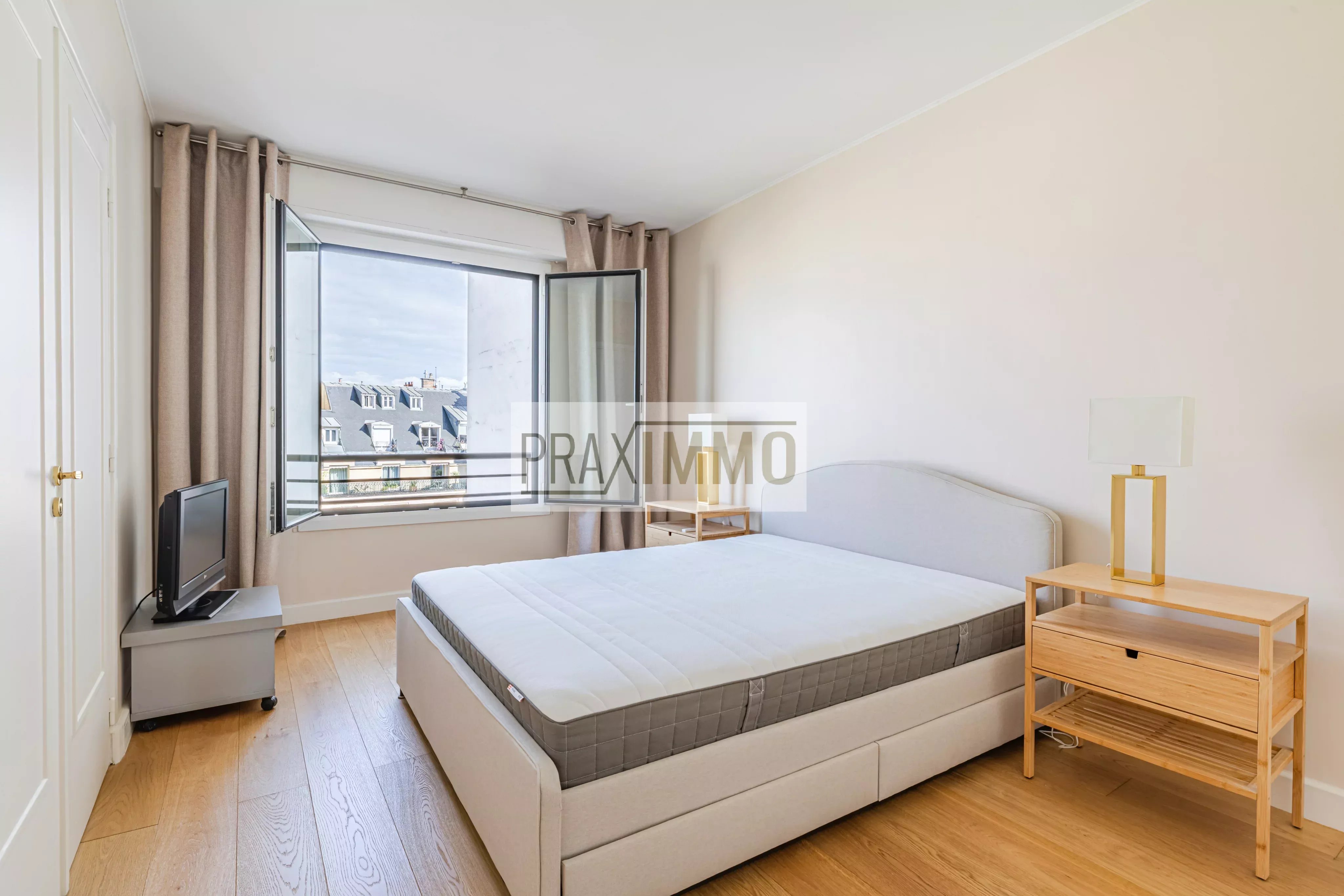Photo 13 — Praximmo
