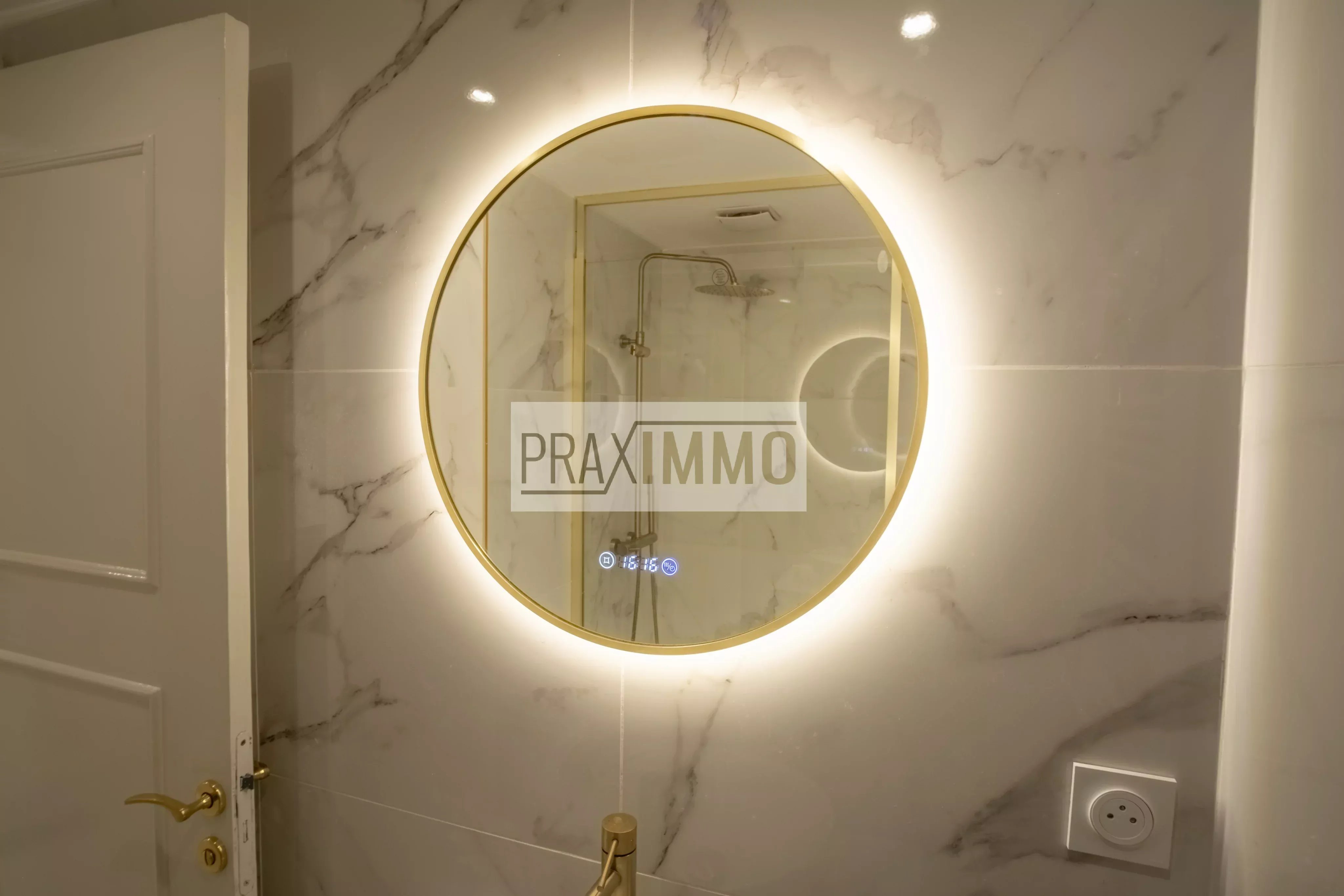 Photo 22 — Praximmo
