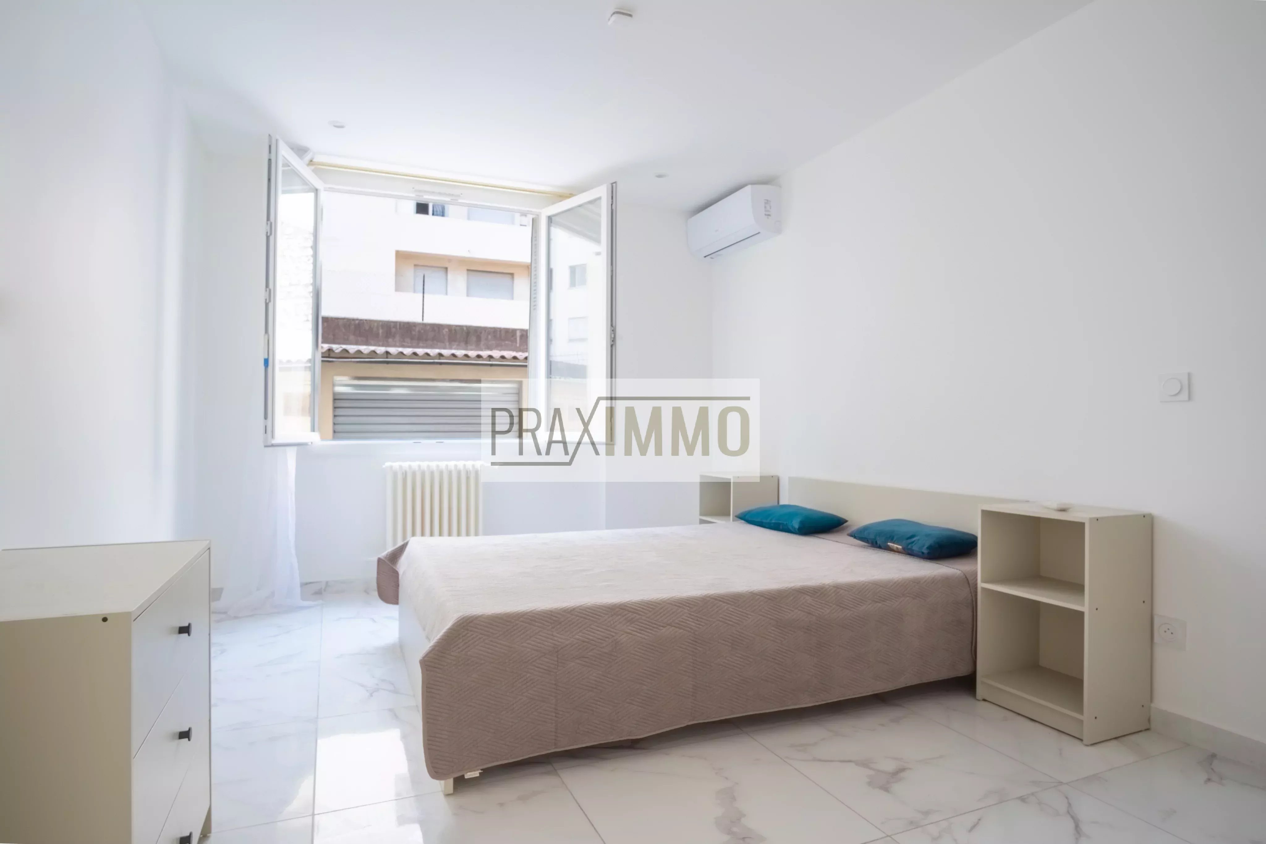 Photo 8 — Praximmo
