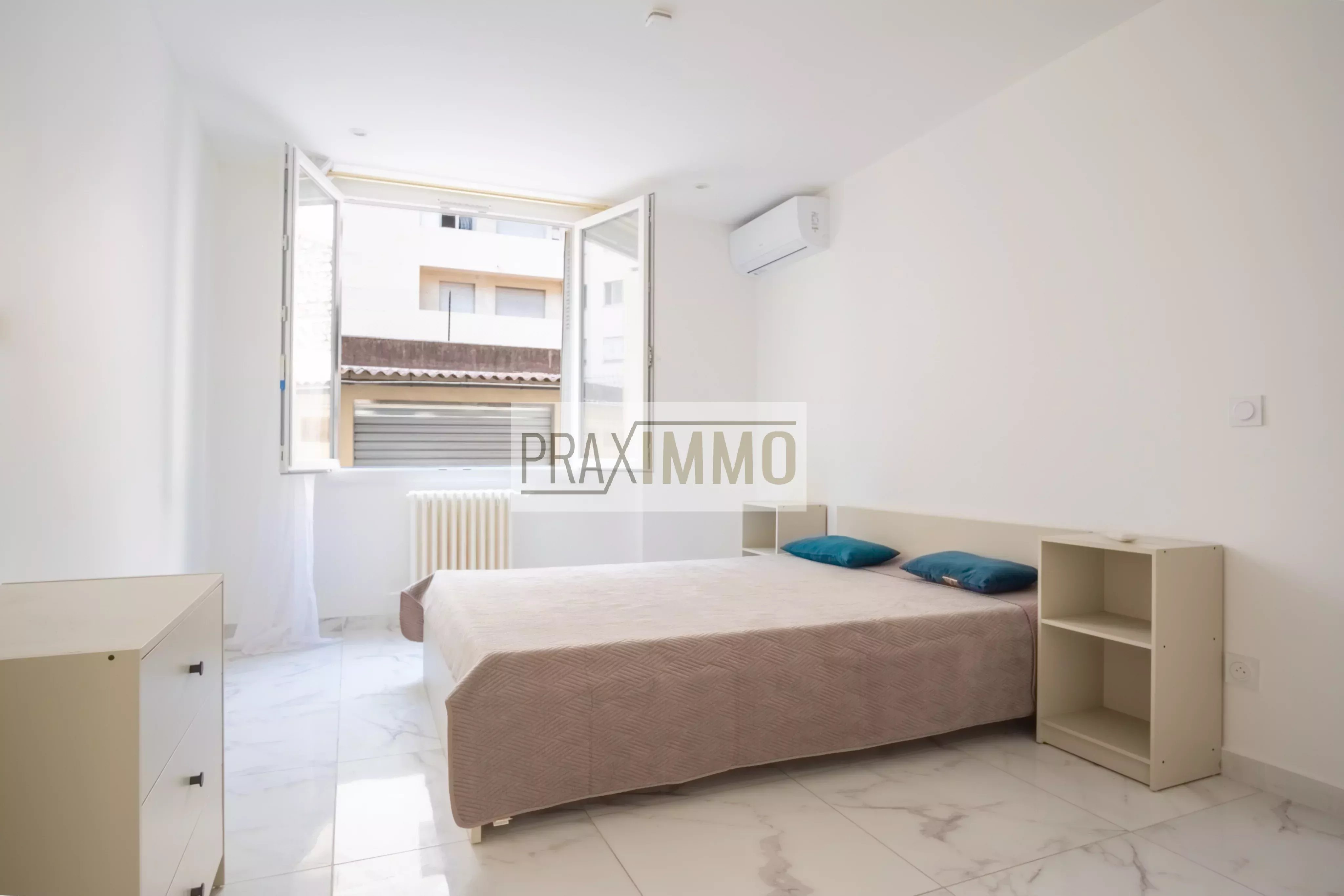 Photo 20 — Praximmo