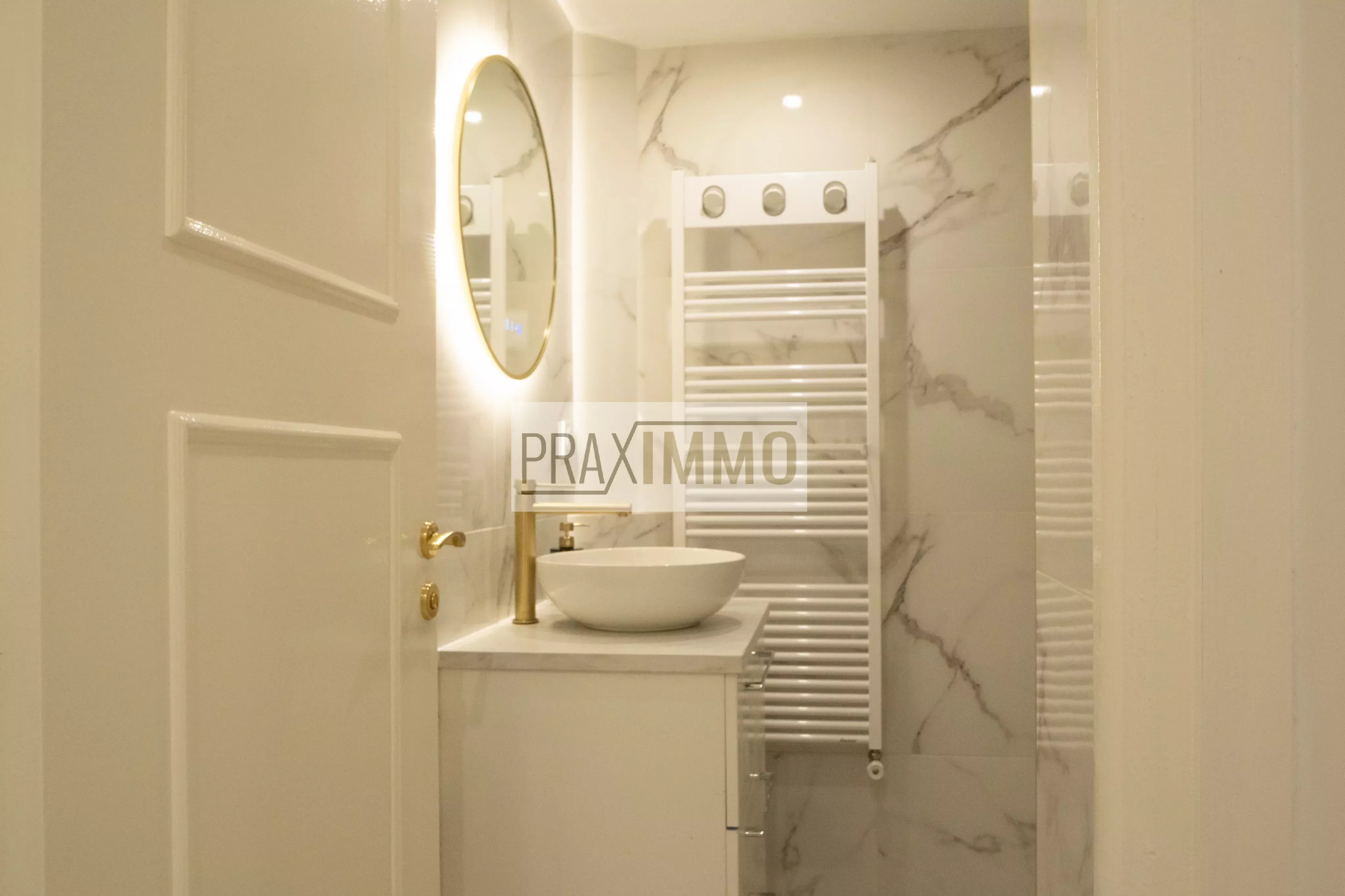 Photo 21 — Praximmo