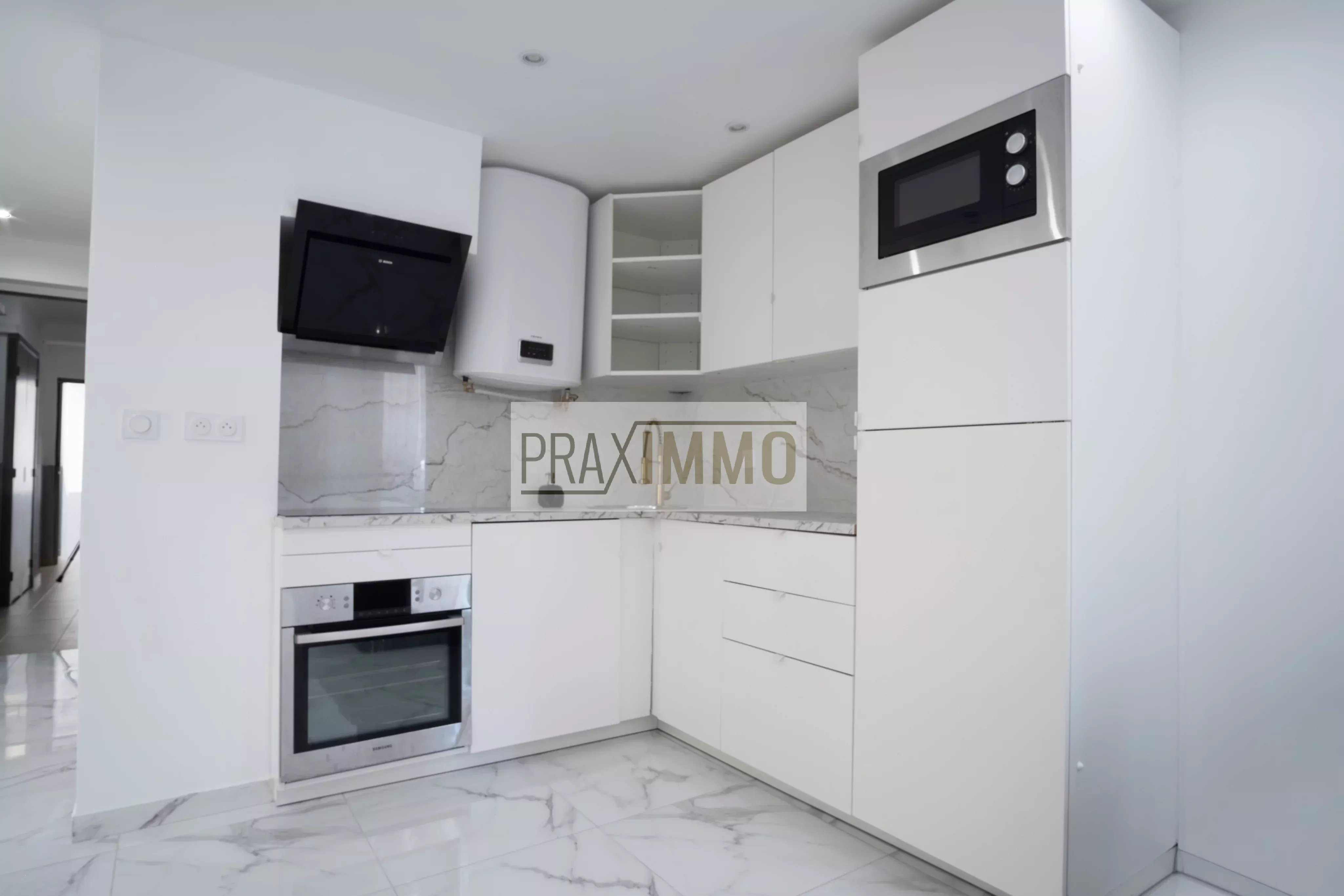 Photo 16 — Praximmo