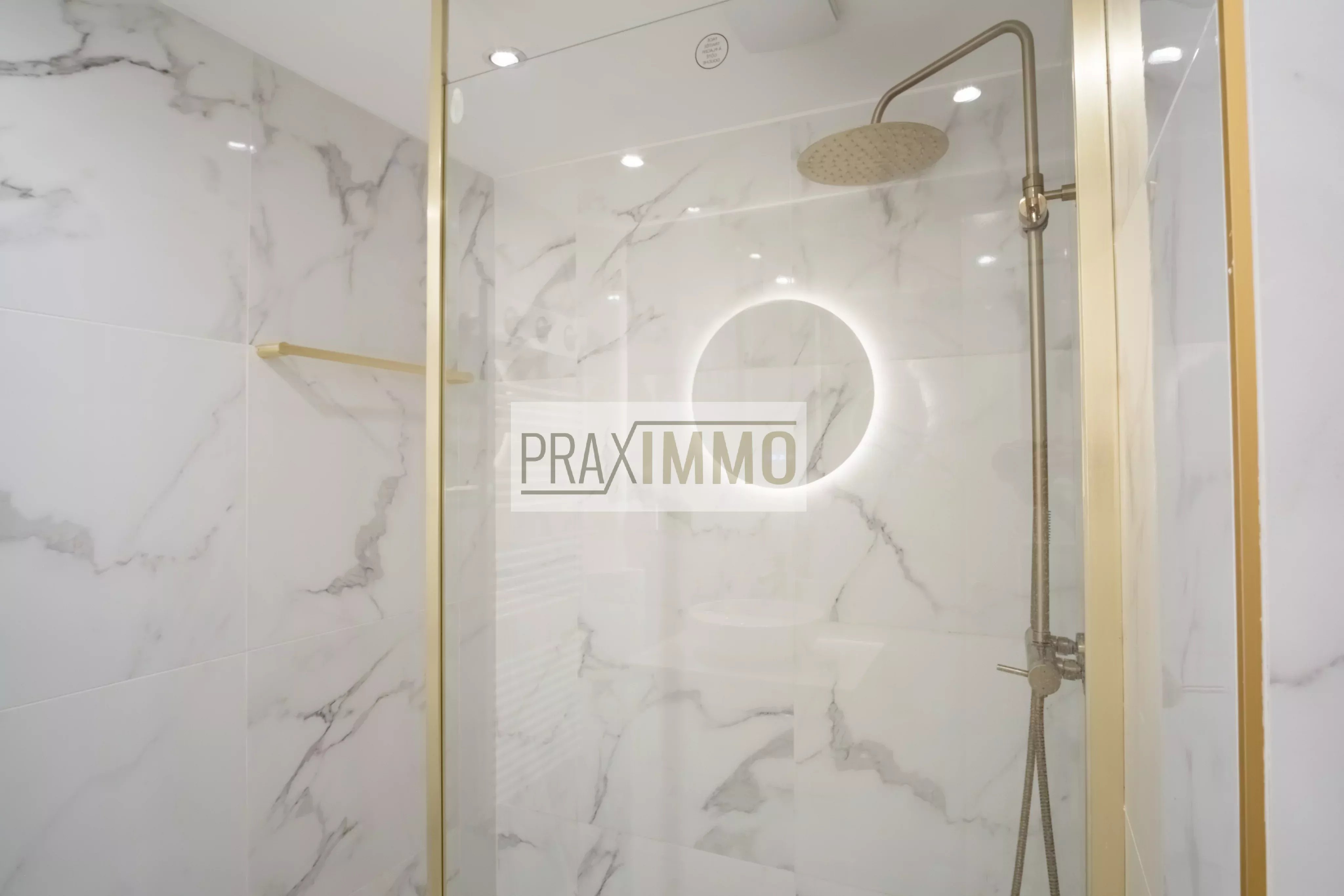 Photo 6 — Praximmo