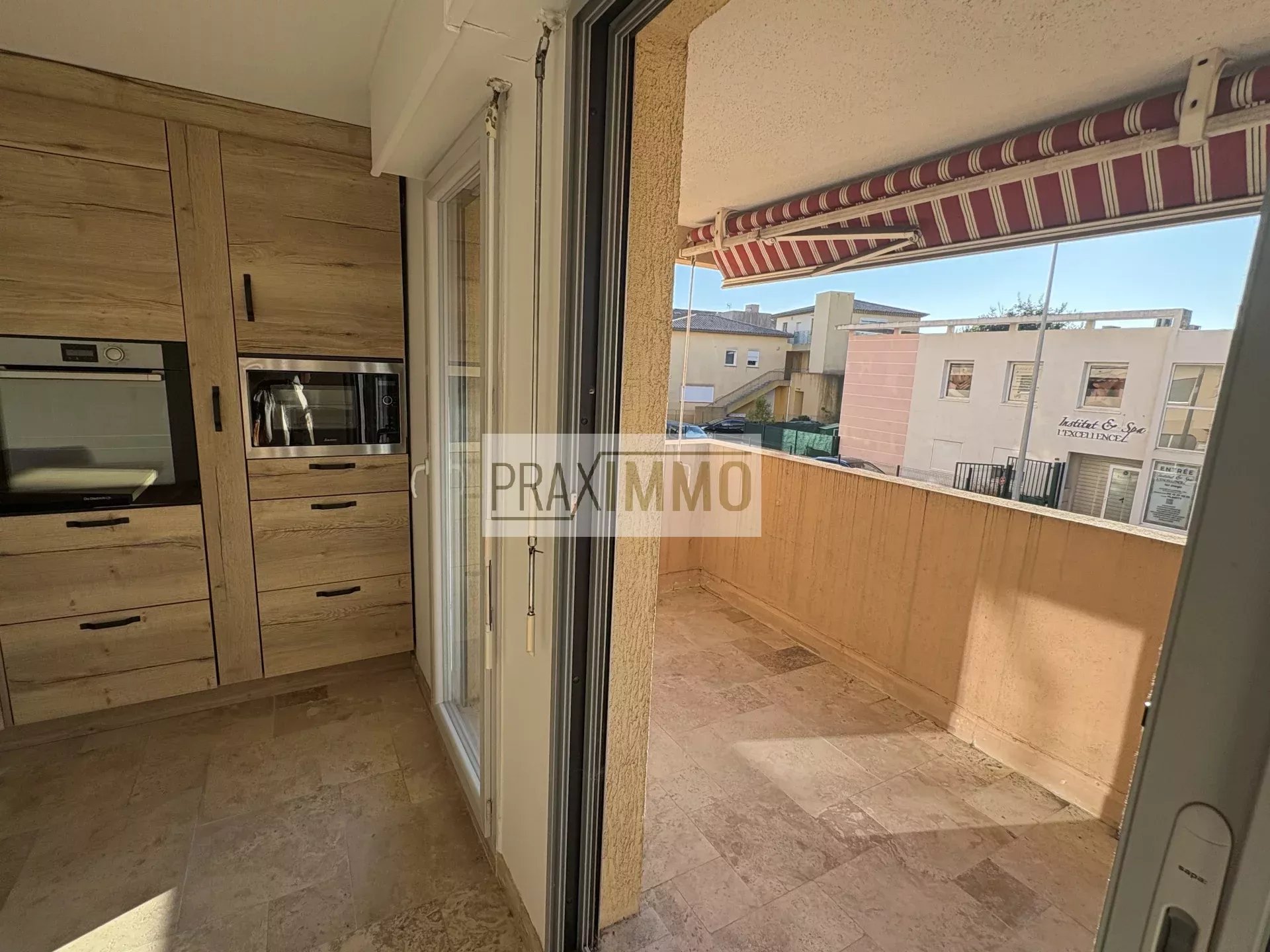 Photo 9 — Praximmo