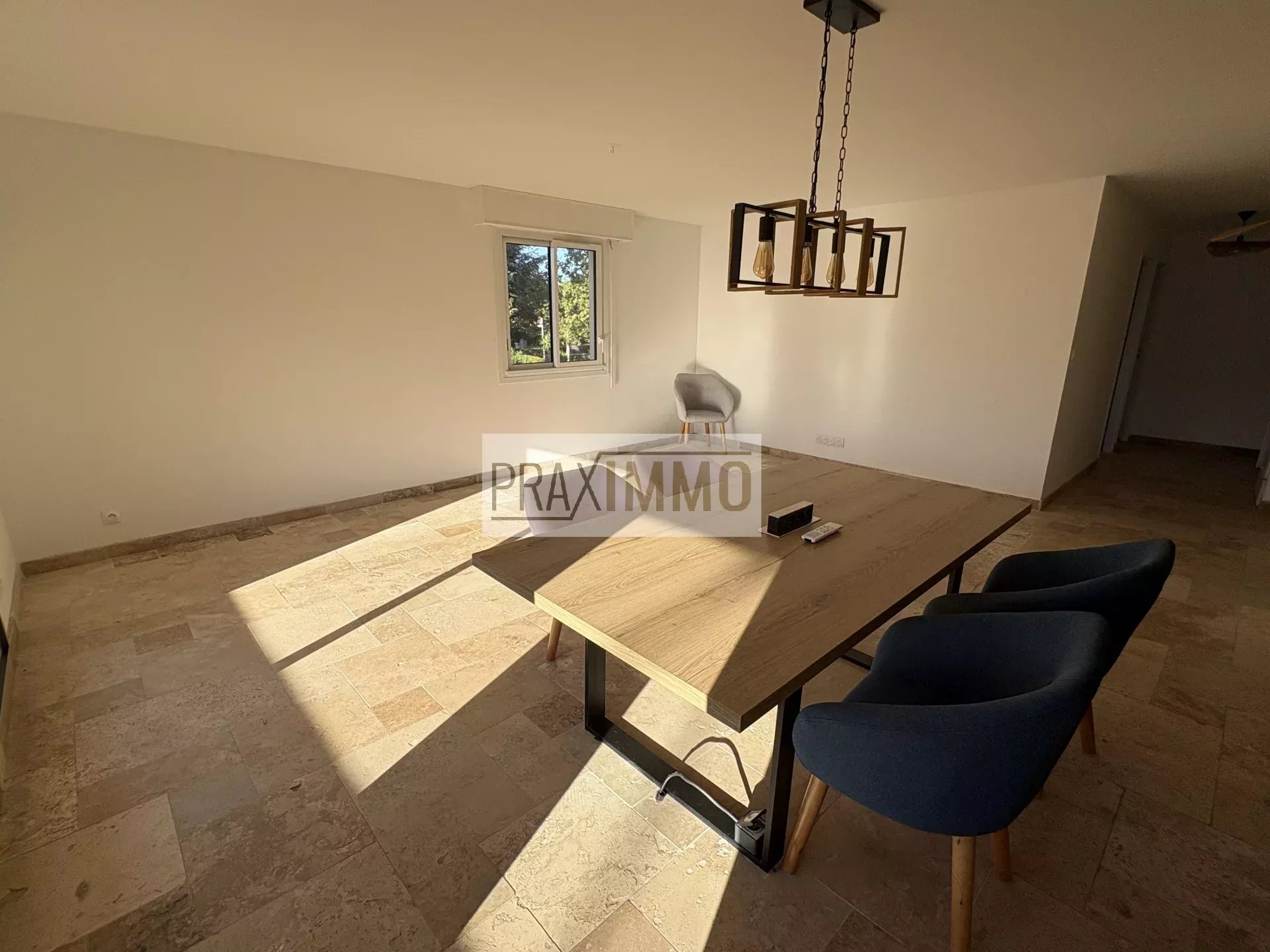 Photo 7 — Praximmo