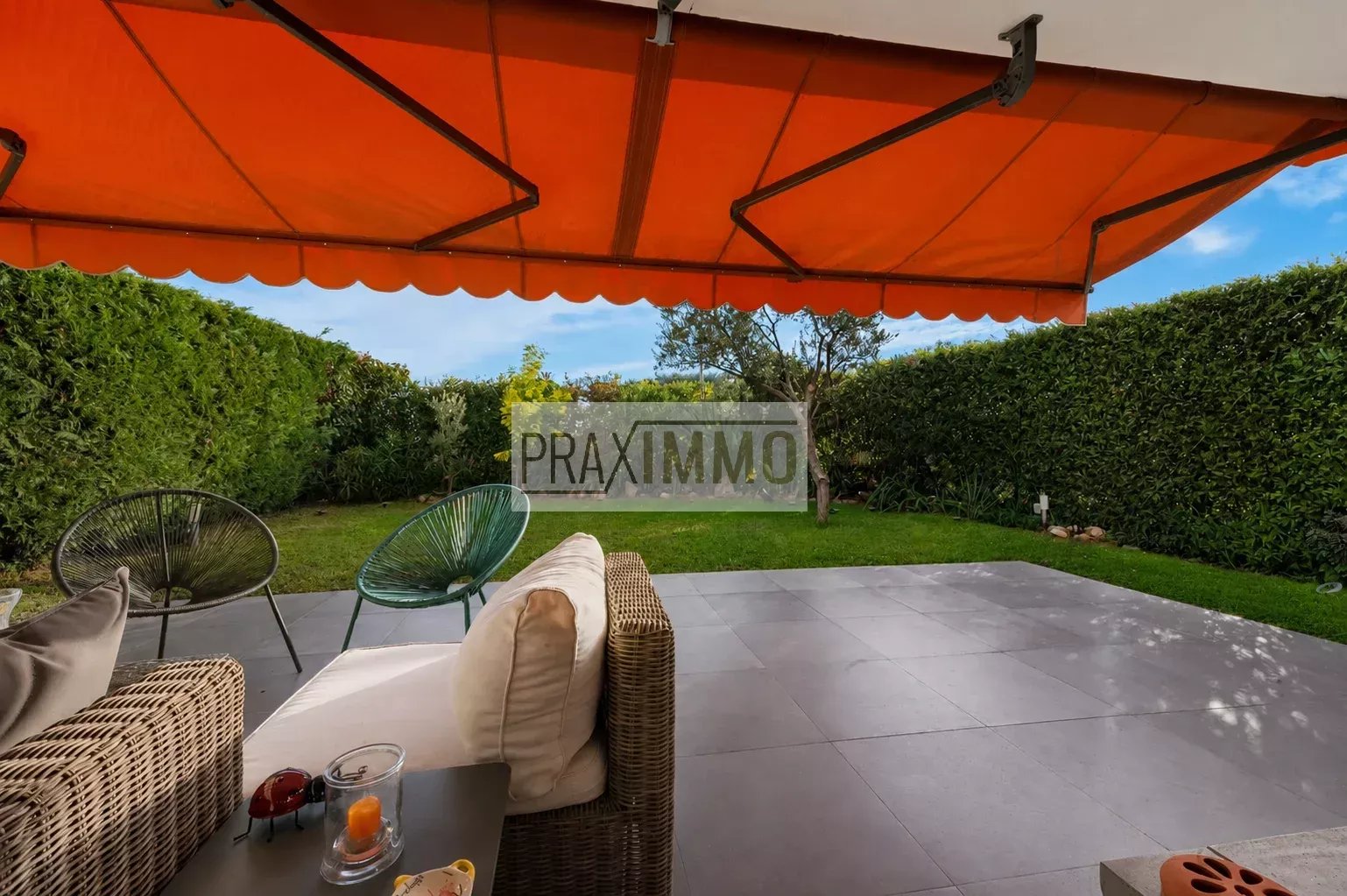 Photo 5 — Praximmo