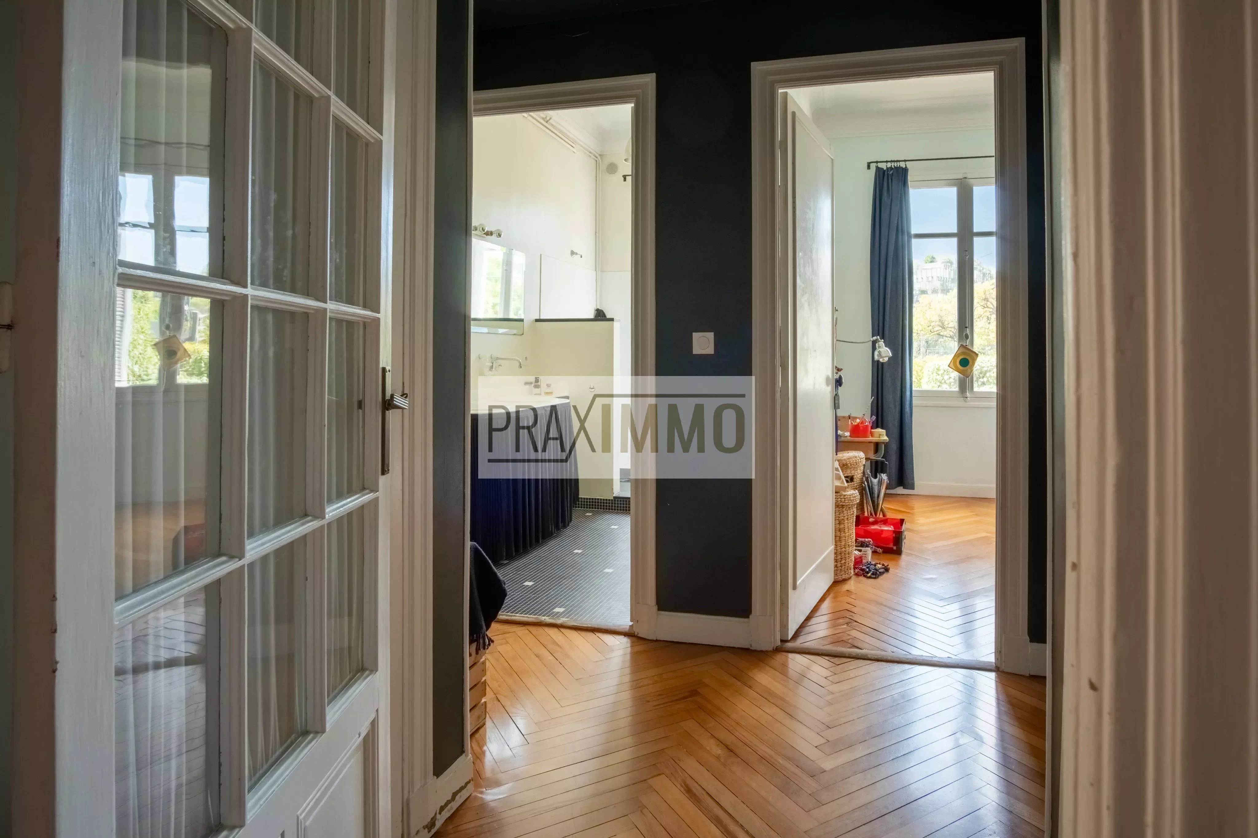 Photo 12 — Praximmo
