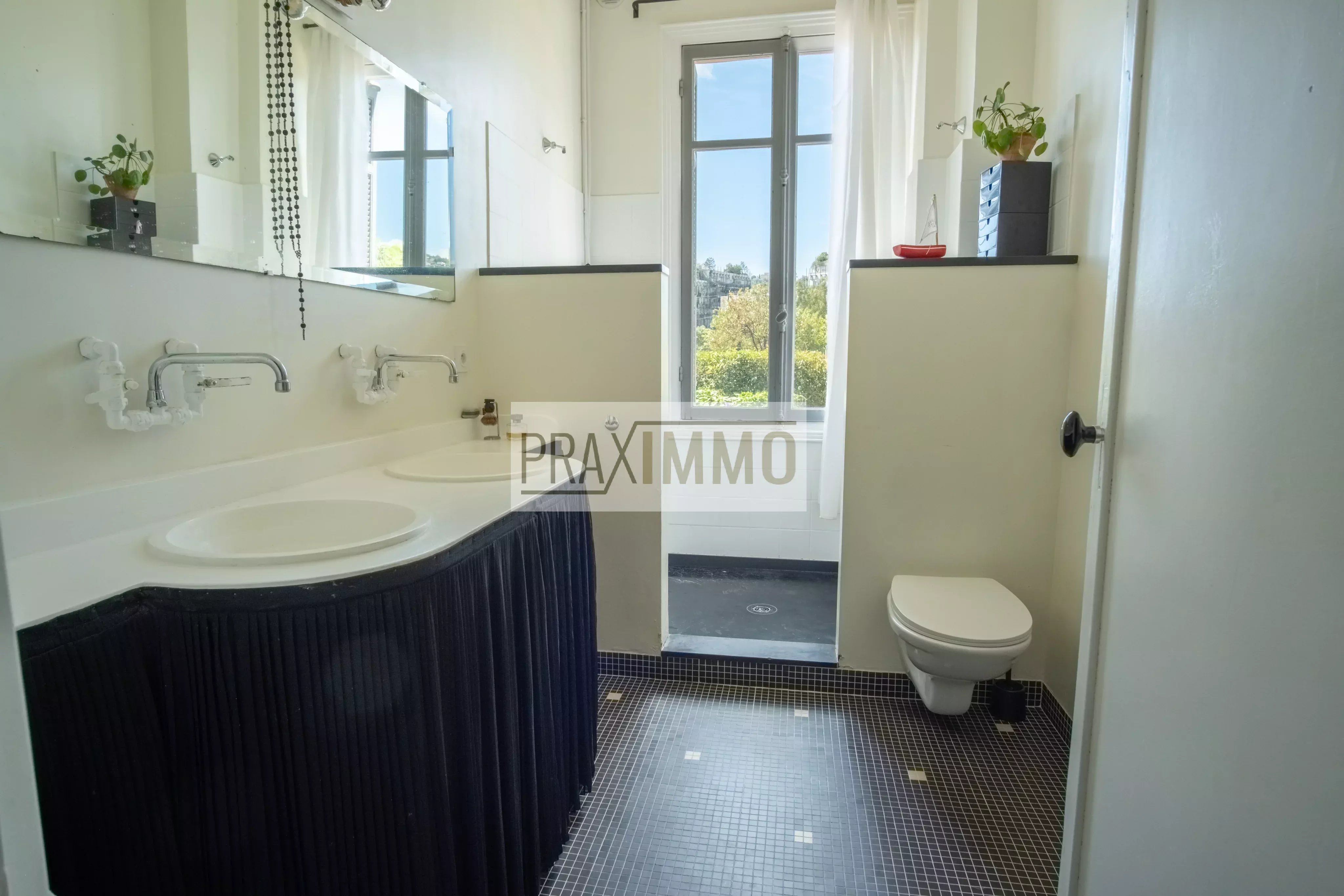Photo 9 — Praximmo