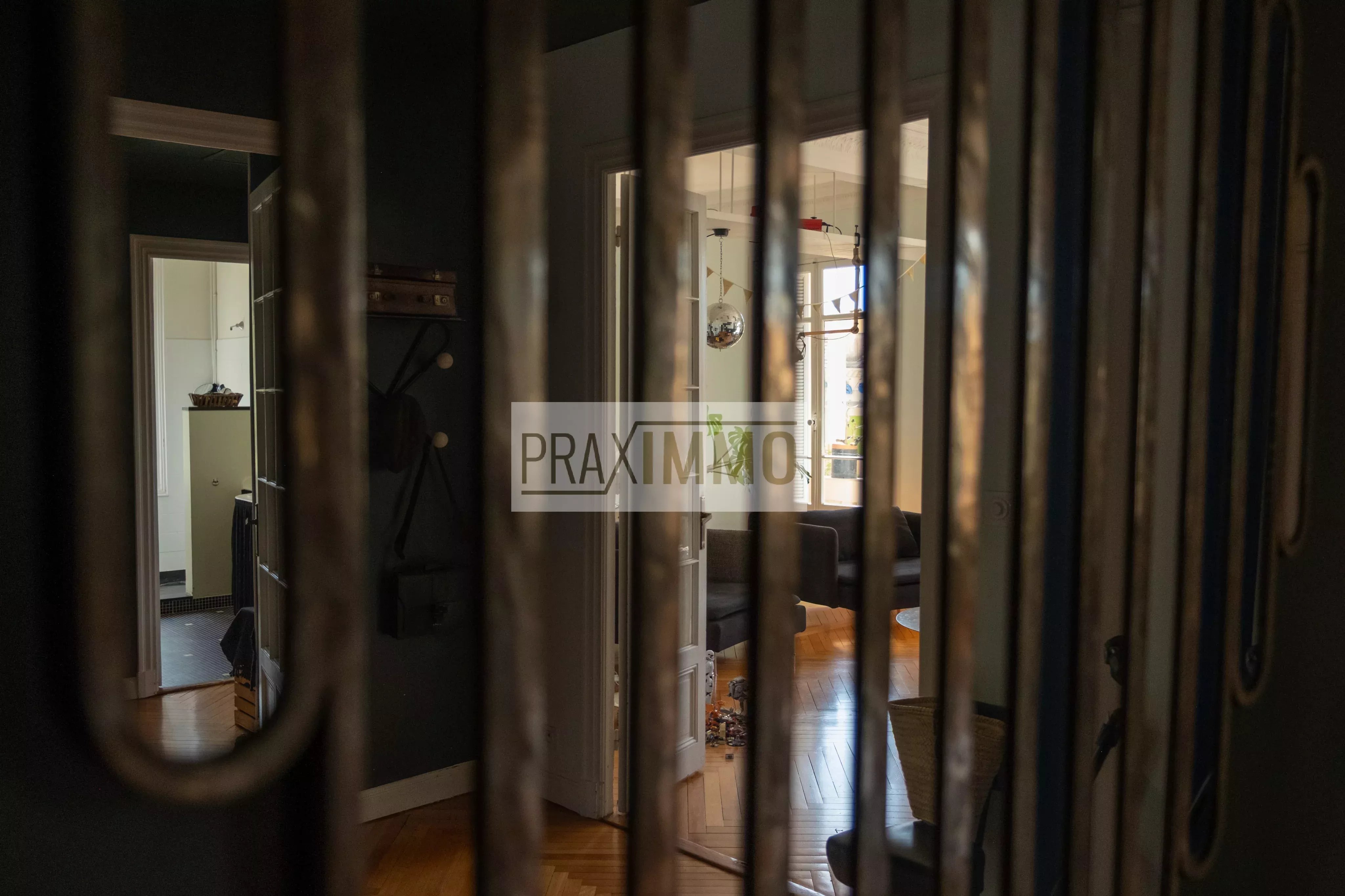 Photo 24 — Praximmo