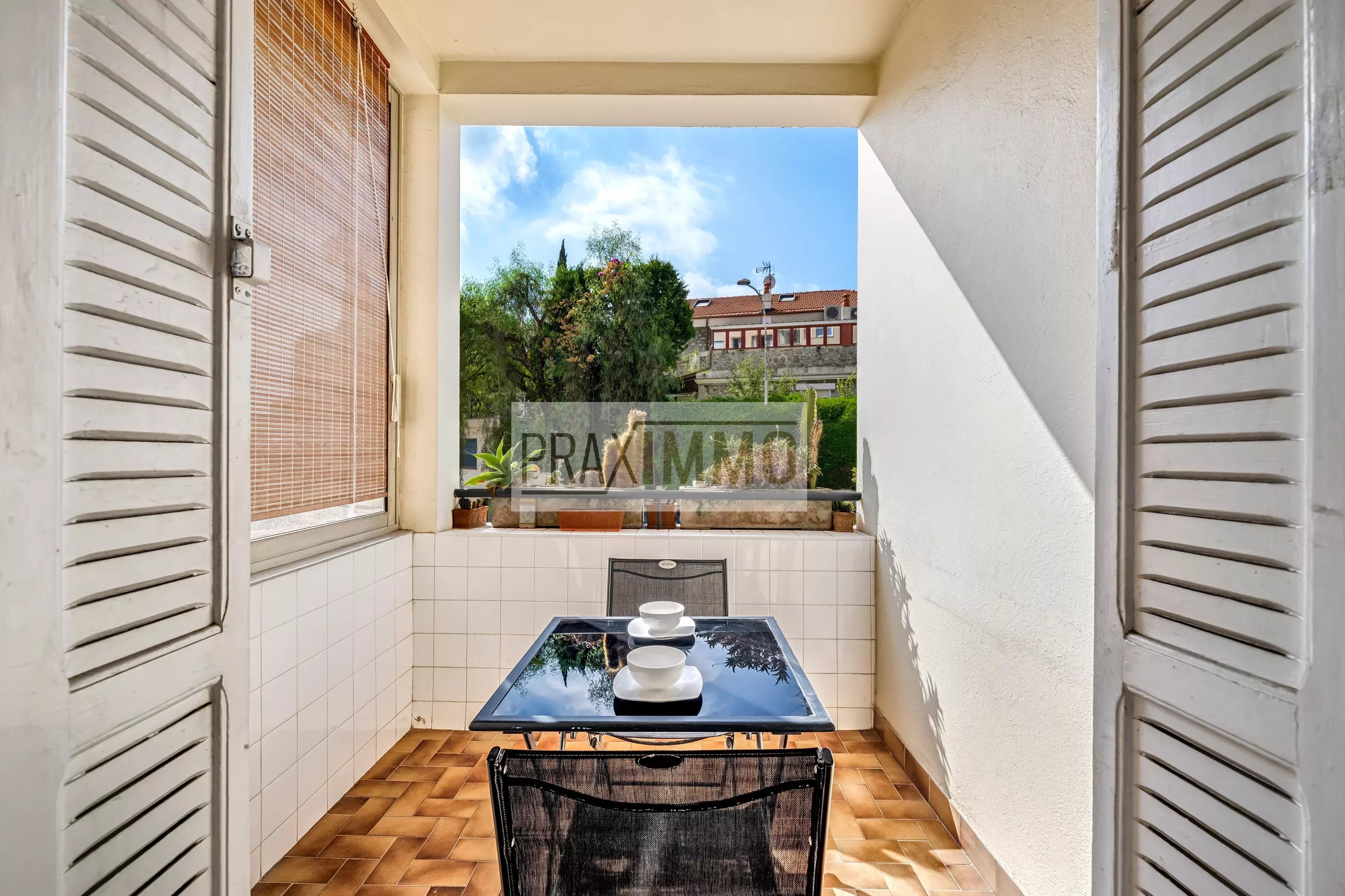 Photo 8 — Praximmo